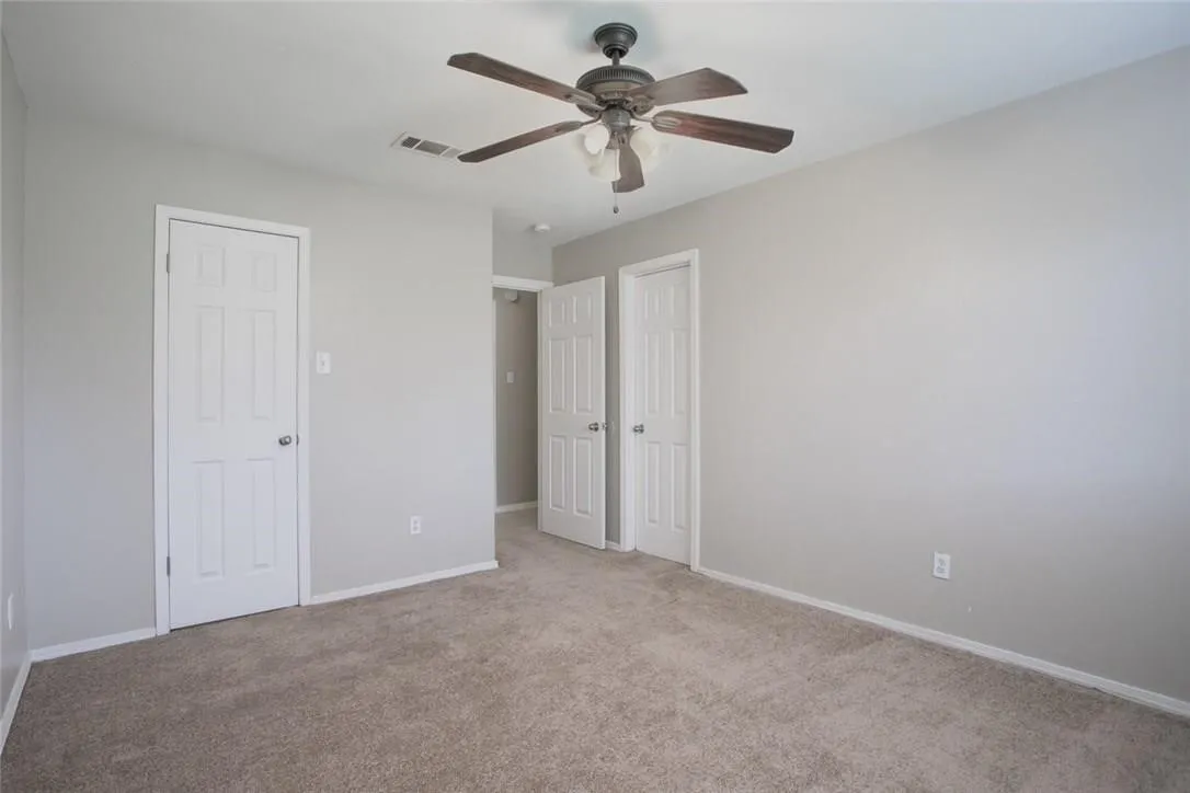 Single Family Residence For Rent in Tarrant County , 6409 Patino Court, Watauga, Texas 76148, 3 Bedroom, 1 Bathroom, 2 Garage spaces, 1,001 Sqft, built in 1982, mls#21294607, Real Estate Agent in Watauga, Homes For Rent in Tarrant county, Homes For Rent in Watauga, Realtor in Watauga Texas, Real Estate Brokerage Independent Realty Texas, Luminita Cordes Realtor