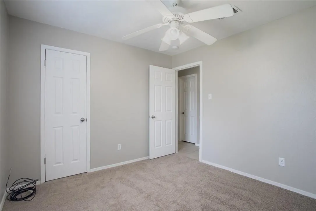 Single Family Residence For Rent in Tarrant County , 6409 Patino Court, Watauga, Texas 76148, 3 Bedroom, 1 Bathroom, 2 Garage spaces, 1,001 Sqft, built in 1982, mls#21294607, Real Estate Agent in Watauga, Homes For Rent in Tarrant county, Homes For Rent in Watauga, Realtor in Watauga Texas, Real Estate Brokerage Independent Realty Texas, Luminita Cordes Realtor