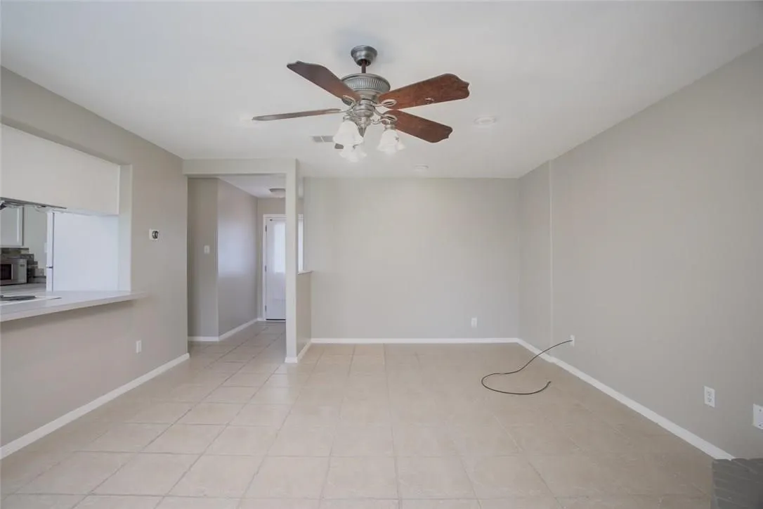 Single Family Residence For Rent in Tarrant County , 6409 Patino Court, Watauga, Texas 76148, 3 Bedroom, 1 Bathroom, 2 Garage spaces, 1,001 Sqft, built in 1982, mls#21294607, Real Estate Agent in Watauga, Homes For Rent in Tarrant county, Homes For Rent in Watauga, Realtor in Watauga Texas, Real Estate Brokerage Independent Realty Texas, Luminita Cordes Realtor