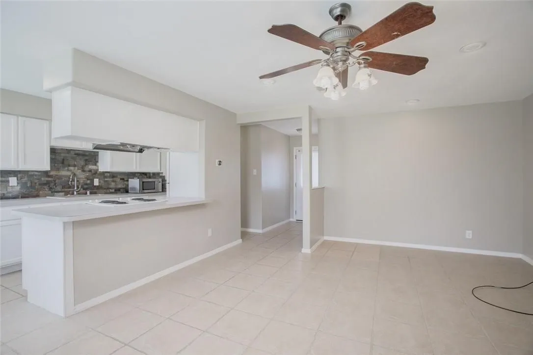 Single Family Residence For Rent in Tarrant County , 6409 Patino Court, Watauga, Texas 76148, 3 Bedroom, 1 Bathroom, 2 Garage spaces, 1,001 Sqft, built in 1982, mls#21294607, Real Estate Agent in Watauga, Homes For Rent in Tarrant county, Homes For Rent in Watauga, Realtor in Watauga Texas, Real Estate Brokerage Independent Realty Texas, Luminita Cordes Realtor