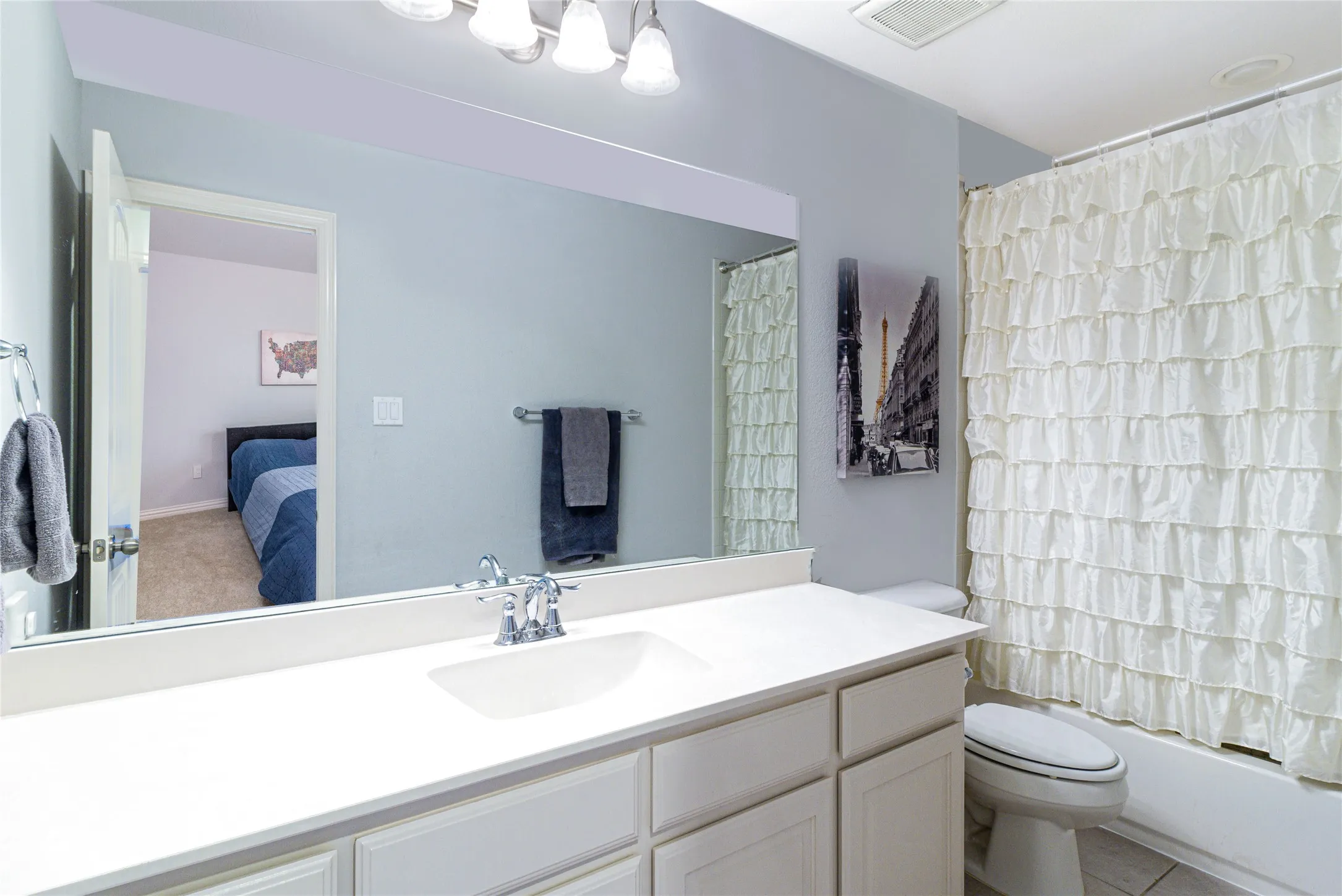 Single Family Residence For Rent in Denton County , 600 Wiltshire Boulevard, Lewisville, Texas 75056, 4 Bedroom, 3 Bathroom, 3 Garage spaces, 2,766 Sqft, built in 2016, mls#21294633, Real Estate Agent in Lewisville, Homes For Rent in Denton county, Homes For Rent in Lewisville, Realtor in Lewisville Texas, Real Estate Brokerage Independent Realty Texas, Luminita Cordes Realtor