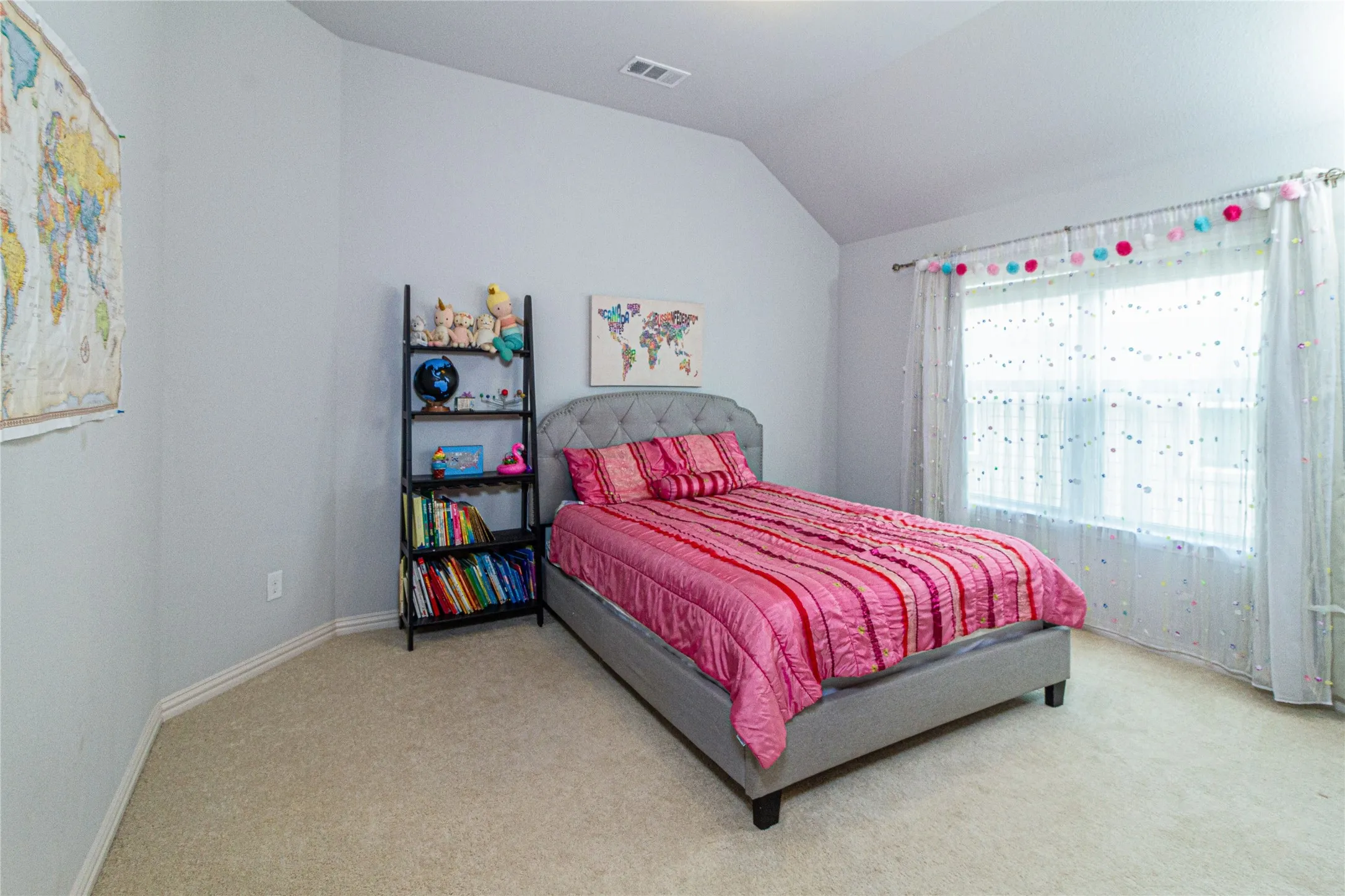 Single Family Residence For Rent in Denton County , 600 Wiltshire Boulevard, Lewisville, Texas 75056, 4 Bedroom, 3 Bathroom, 3 Garage spaces, 2,766 Sqft, built in 2016, mls#21294633, Real Estate Agent in Lewisville, Homes For Rent in Denton county, Homes For Rent in Lewisville, Realtor in Lewisville Texas, Real Estate Brokerage Independent Realty Texas, Luminita Cordes Realtor