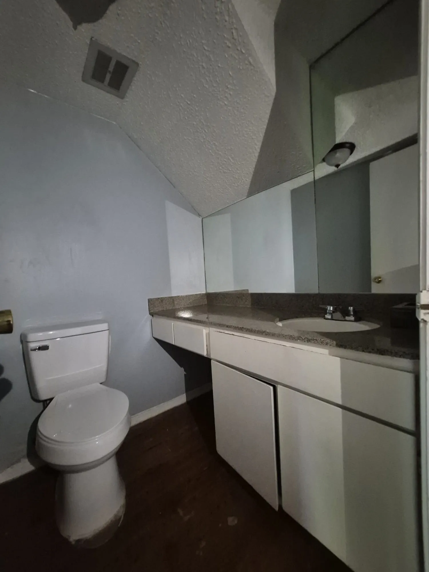 Condominium For Rent in Dallas County , 2315 Trellis Place, Richardson, Texas 75081, 3 Bedroom, 3 Bathroom, Garage spaces, 1,314 Sqft, built in 1973, mls#21290055, Real Estate Agent in Richardson, Homes For Rent in Dallas county, Homes For Rent in Richardson, Realtor in Richardson Texas, Real Estate Brokerage Independent Realty Texas, Luminita Cordes Realtor