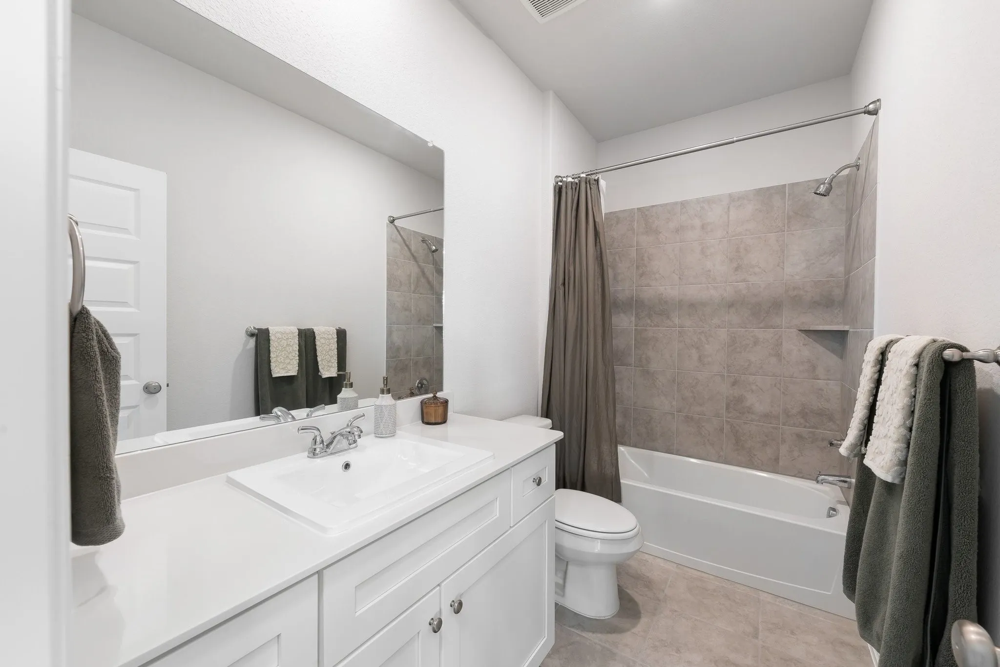 Single Family Residence For Sale in Rockwall County , 3131 Elmwood Street, Fate, Texas 75087, 5 Bedroom, 3 Bathroom, 2 Garage spaces, 2,497 Sqft, built in 2024, mls#21294531, Real Estate Agent in Fate, Homes For Sale in Rockwall county, Homes For Sale in Fate, Realtor in Fate Texas, Real Estate Brokerage Independent Realty Texas, Luminita Cordes Realtor