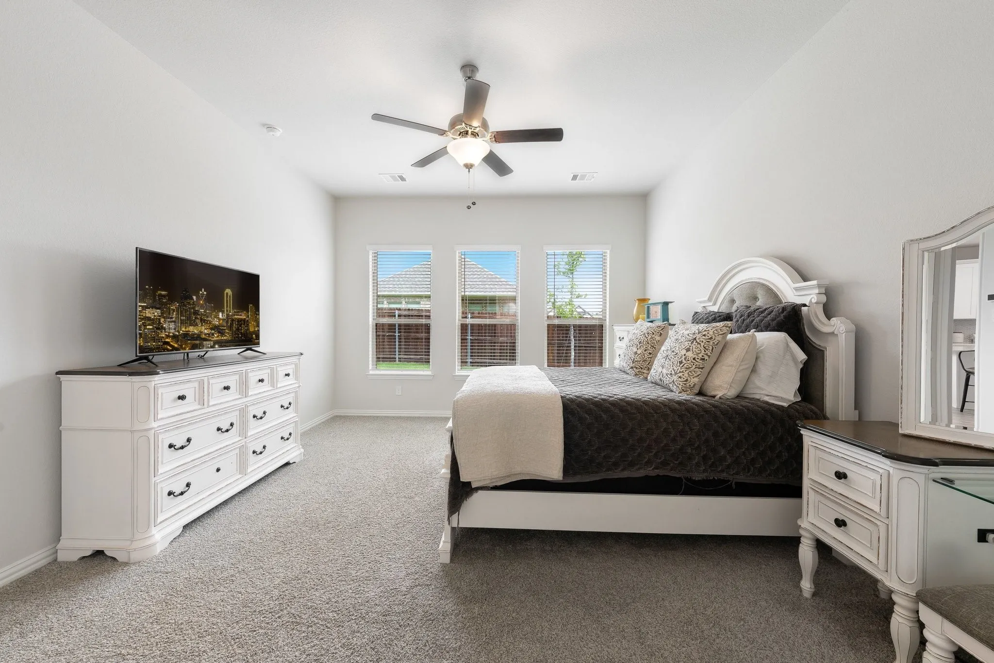 Single Family Residence For Sale in Rockwall County , 3131 Elmwood Street, Fate, Texas 75087, 5 Bedroom, 3 Bathroom, 2 Garage spaces, 2,497 Sqft, built in 2024, mls#21294531, Real Estate Agent in Fate, Homes For Sale in Rockwall county, Homes For Sale in Fate, Realtor in Fate Texas, Real Estate Brokerage Independent Realty Texas, Luminita Cordes Realtor