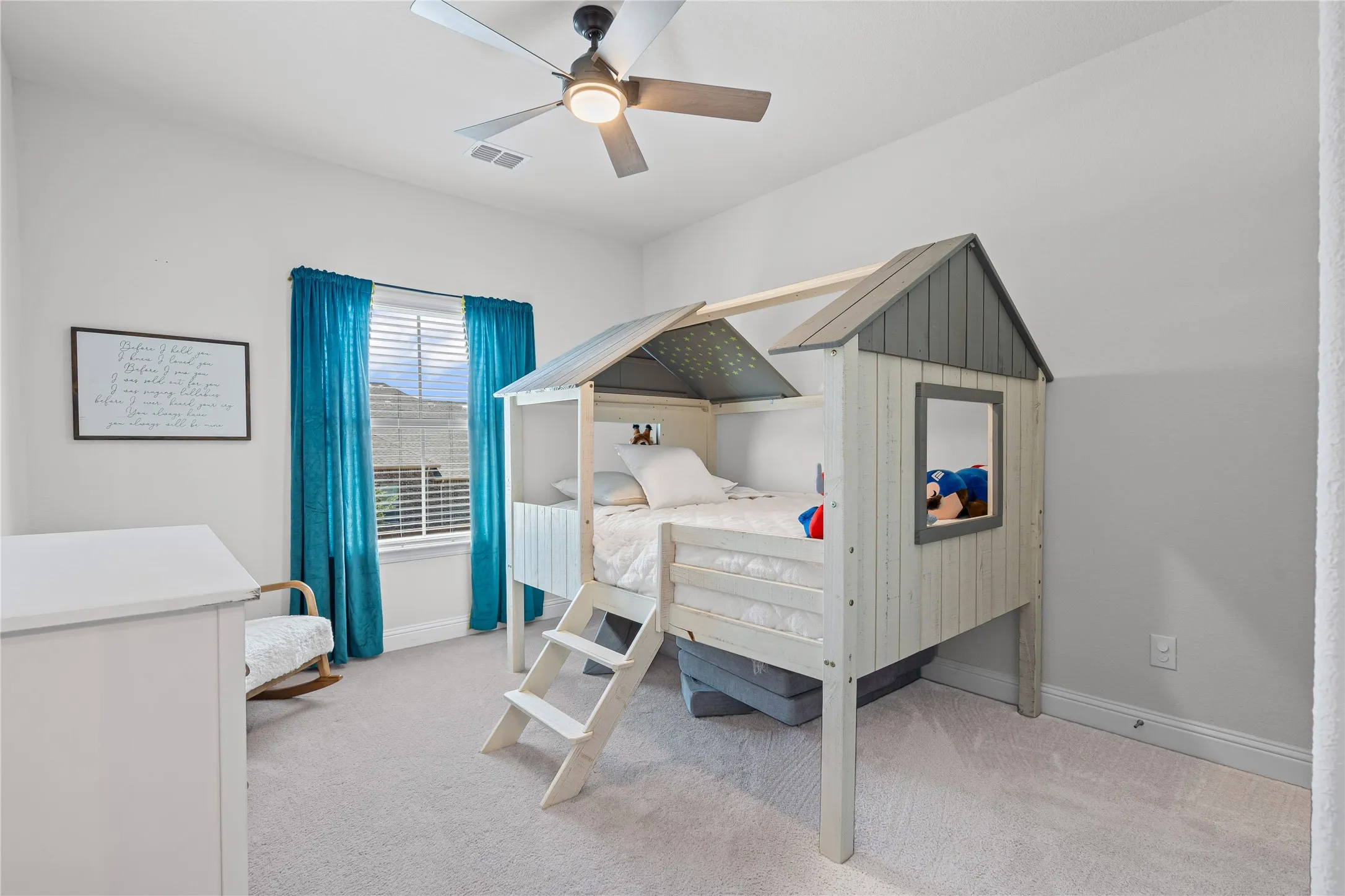 Single Family Residence For Sale in Parker County , 132 Peace Place, Aledo, Texas 76008, 4 Bedroom, 4 Bathroom, 2 Garage spaces, 2,853 Sqft, built in 2018, mls#21294645, Real Estate Agent in Aledo, Homes For Sale in Parker county, Homes For Sale in Aledo, Realtor in Aledo Texas, Real Estate Brokerage Independent Realty Texas, Luminita Cordes Realtor