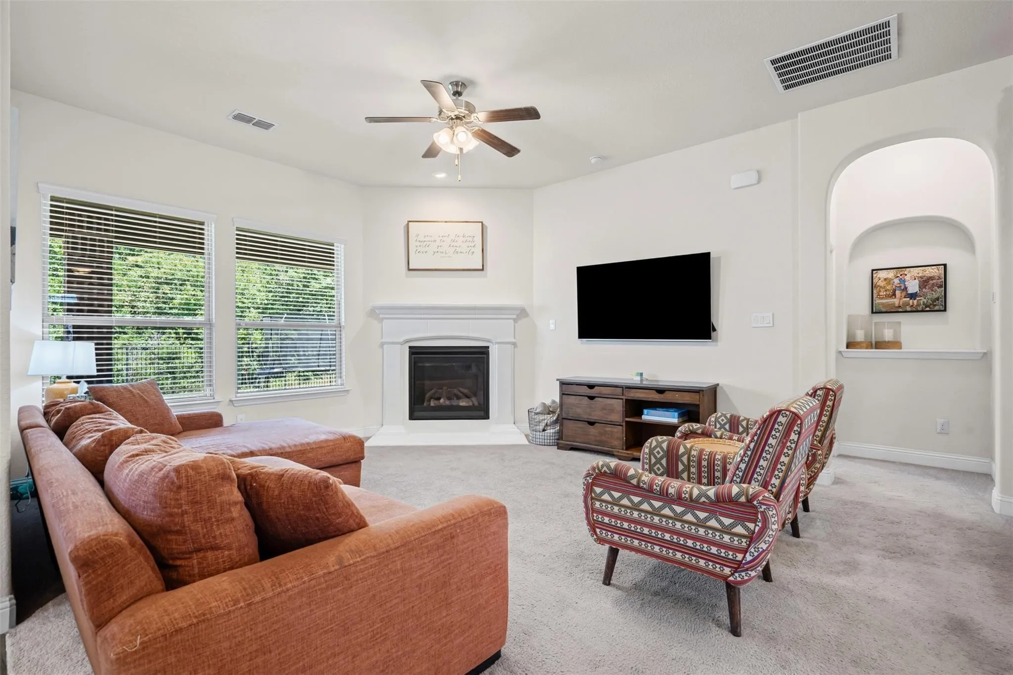 Single Family Residence For Sale in Parker County , 132 Peace Place, Aledo, Texas 76008, 4 Bedroom, 4 Bathroom, 2 Garage spaces, 2,853 Sqft, built in 2018, mls#21294645, Real Estate Agent in Aledo, Homes For Sale in Parker county, Homes For Sale in Aledo, Realtor in Aledo Texas, Real Estate Brokerage Independent Realty Texas, Luminita Cordes Realtor