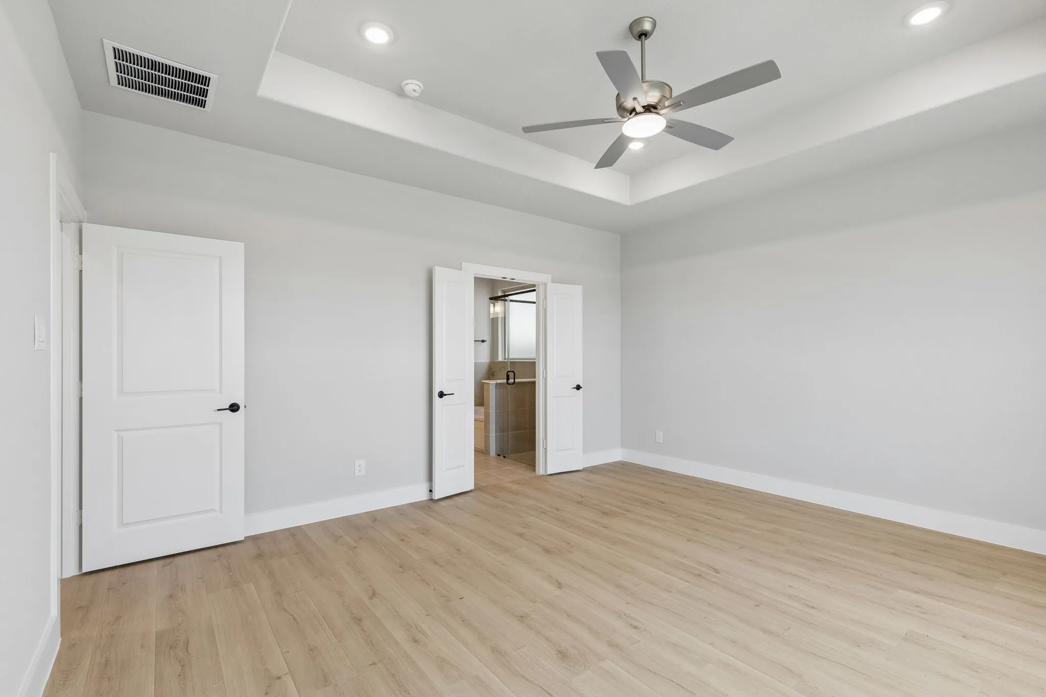 Single Family Residence For Sale in Ellis County , 2259 Railhead Trail, Waxahachie, Texas 75165, 4 Bedroom, 4 Bathroom, 2 Garage spaces, 2,779 Sqft, built in 2026, mls#21294672, Real Estate Agent in Waxahachie, Homes For Sale in Ellis county, Homes For Sale in Waxahachie, Realtor in Waxahachie Texas, Real Estate Brokerage Independent Realty Texas, Luminita Cordes Realtor