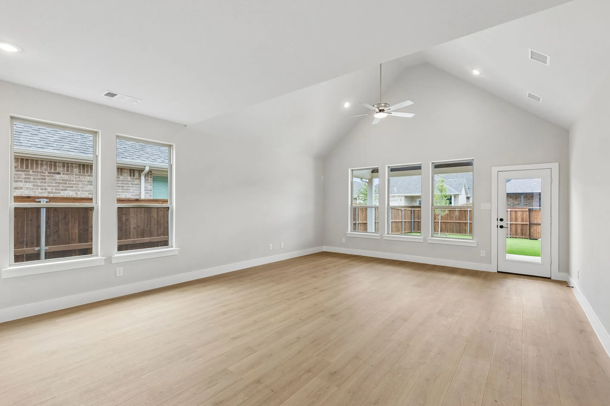 Single Family Residence For Sale in Ellis County , 2259 Railhead Trail, Waxahachie, Texas 75165, 4 Bedroom, 4 Bathroom, 2 Garage spaces, 2,779 Sqft, built in 2026, mls#21294672, Real Estate Agent in Waxahachie, Homes For Sale in Ellis county, Homes For Sale in Waxahachie, Realtor in Waxahachie Texas, Real Estate Brokerage Independent Realty Texas, Luminita Cordes Realtor