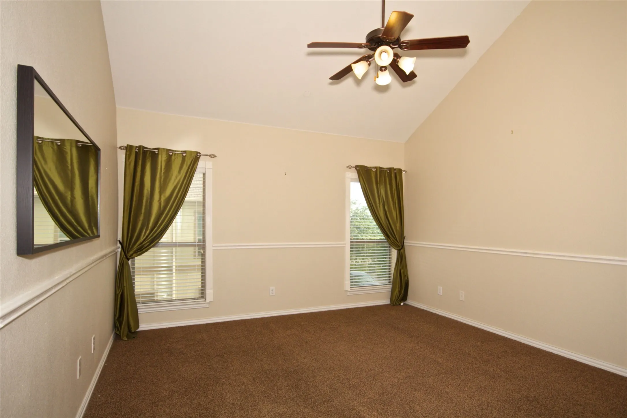 Townhouse For Rent in Collin County , 8709 Trolley Trail, Mc Kinney, Texas 75070, 3 Bedroom, 3 Bathroom, 2 Garage spaces, 2,219 Sqft, built in 2006, mls#21294677, Real Estate Agent in Mc Kinney, Homes For Rent in Collin county, Homes For Rent in Mc Kinney, Realtor in Mc Kinney Texas, Real Estate Brokerage Independent Realty Texas, Luminita Cordes Realtor