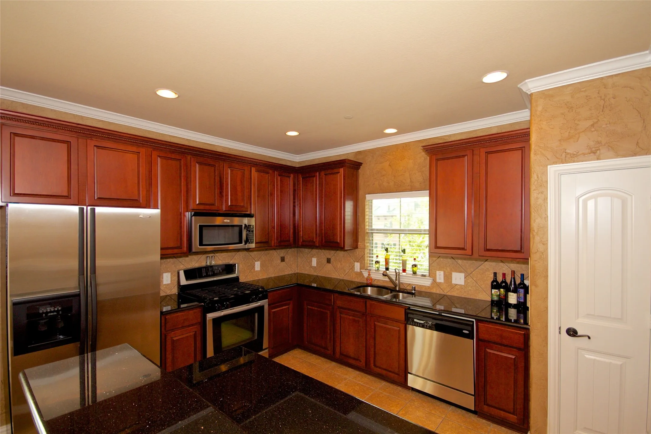 Townhouse For Rent in Collin County , 8709 Trolley Trail, Mc Kinney, Texas 75070, 3 Bedroom, 3 Bathroom, 2 Garage spaces, 2,219 Sqft, built in 2006, mls#21294677, Real Estate Agent in Mc Kinney, Homes For Rent in Collin county, Homes For Rent in Mc Kinney, Realtor in Mc Kinney Texas, Real Estate Brokerage Independent Realty Texas, Luminita Cordes Realtor