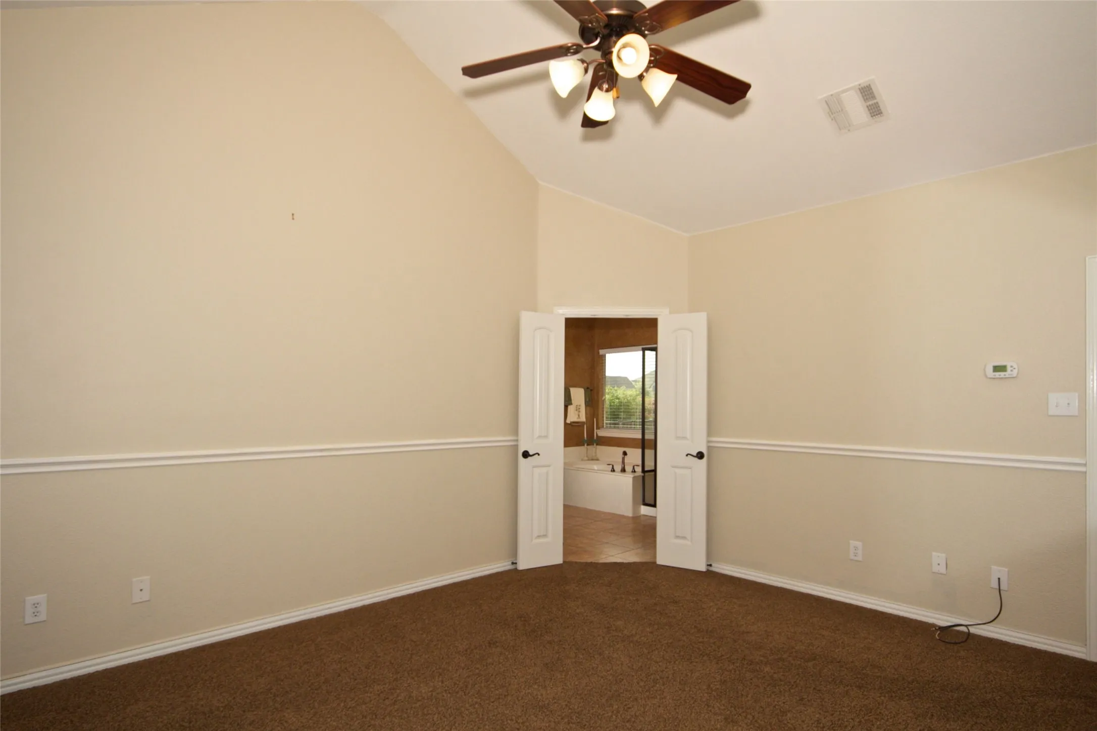 Townhouse For Rent in Collin County , 8709 Trolley Trail, Mc Kinney, Texas 75070, 3 Bedroom, 3 Bathroom, 2 Garage spaces, 2,219 Sqft, built in 2006, mls#21294677, Real Estate Agent in Mc Kinney, Homes For Rent in Collin county, Homes For Rent in Mc Kinney, Realtor in Mc Kinney Texas, Real Estate Brokerage Independent Realty Texas, Luminita Cordes Realtor