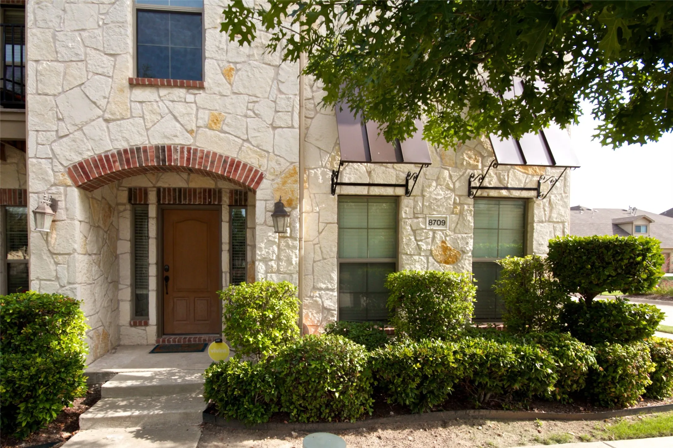 Townhouse For Rent in Collin County , 8709 Trolley Trail, Mc Kinney, Texas 75070, 3 Bedroom, 3 Bathroom, 2 Garage spaces, 2,219 Sqft, built in 2006, mls#21294677, Real Estate Agent in Mc Kinney, Homes For Rent in Collin county, Homes For Rent in Mc Kinney, Realtor in Mc Kinney Texas, Real Estate Brokerage Independent Realty Texas, Luminita Cordes Realtor
