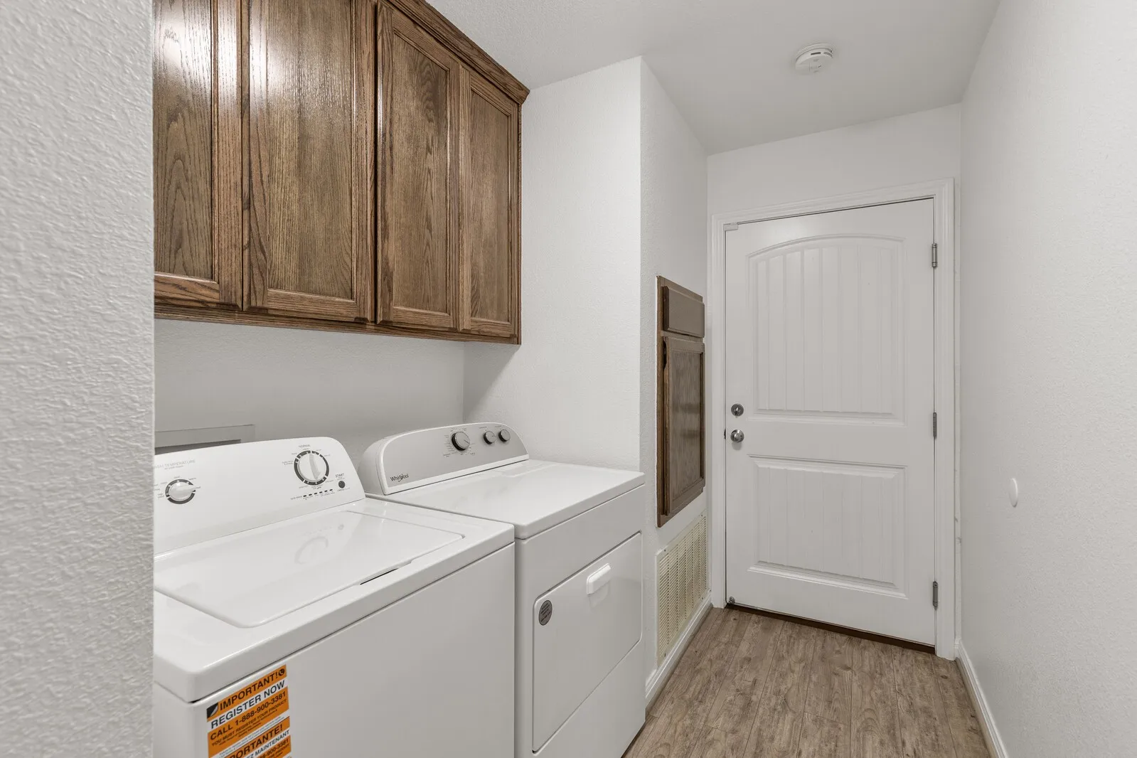 Single Family Residence For Sale in Mc Lennan County , 300 N Bermuda Street, Lacy Lakeview, Texas 76705, 3 Bedrooms, 2 Bathrooms, 2 Garage spaces, 1,494 Sqft, built in 2018, Price $255,000, mls#21292670, Real Estate Agent in Lacy Lakeview, Homes For Sale in Mc Lennan county, Homes For Sale in Lacy Lakeview, Realtor in Lacy Lakeview Texas, Real Estate Brokerage Independent Realty Texas, Luminita Cordes Realtor