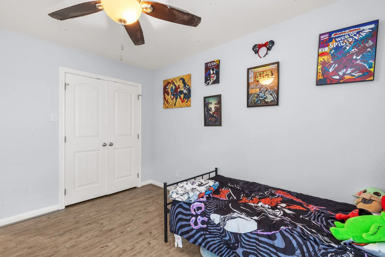 Single Family Residence For Sale in Mc Lennan County , 300 N Bermuda Street, Lacy Lakeview, Texas 76705, 3 Bedrooms, 2 Bathrooms, 2 Garage spaces, 1,494 Sqft, built in 2018, Price $255,000, mls#21292670, Real Estate Agent in Lacy Lakeview, Homes For Sale in Mc Lennan county, Homes For Sale in Lacy Lakeview, Realtor in Lacy Lakeview Texas, Real Estate Brokerage Independent Realty Texas, Luminita Cordes Realtor