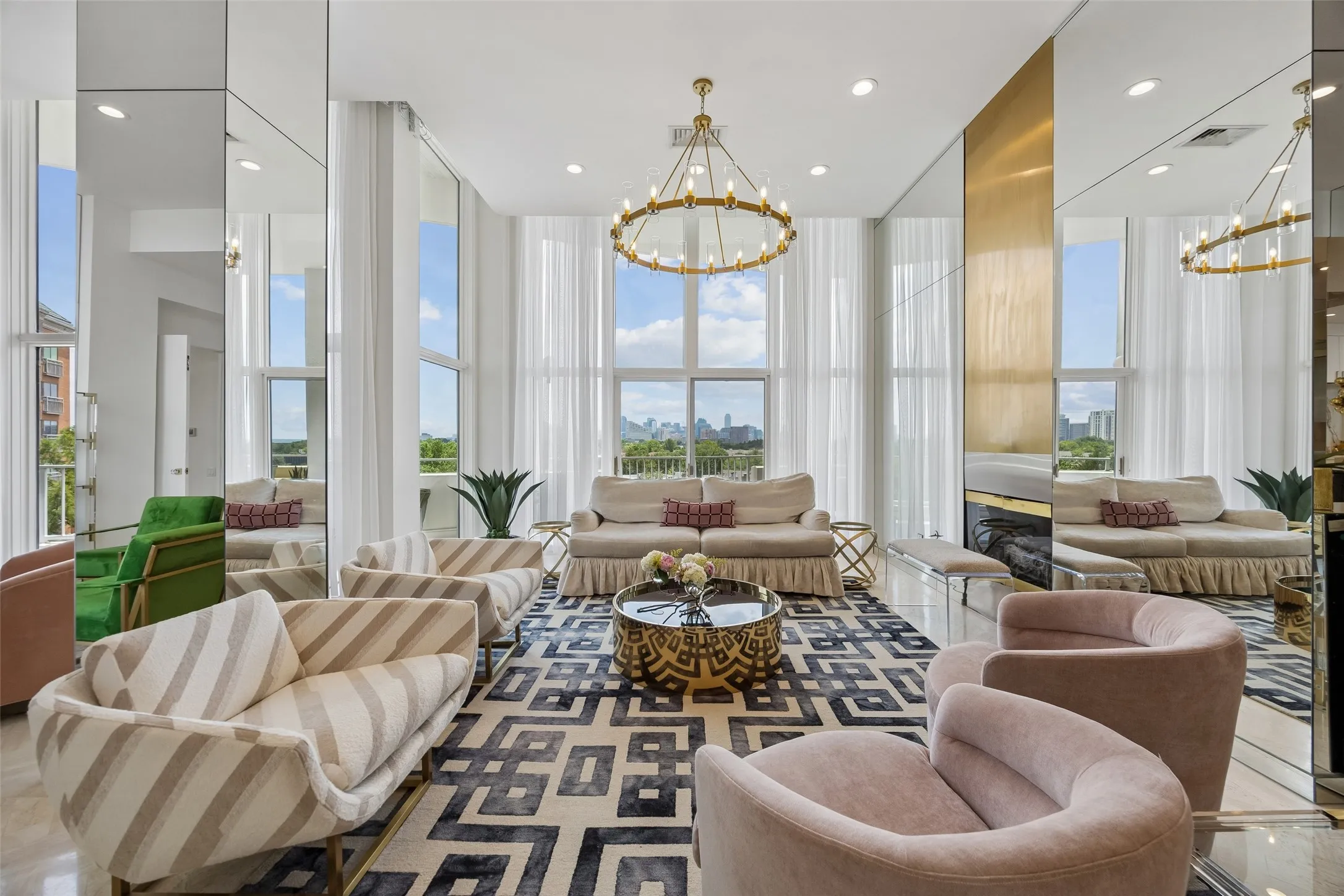 Condominium For Sale in Dallas County , 4500 Roland Avenue 701, Highland Park, Texas 75219, 2 Bedroom, 4 Bathroom, 2 Garage spaces, 2,855 Sqft, built in 1982, mls#21293143, Real Estate Agent in Highland Park, Homes For Sale in Dallas county, Homes For Sale in Highland Park, Realtor in Highland Park Texas, Real Estate Brokerage Independent Realty Texas, Luminita Cordes Realtor