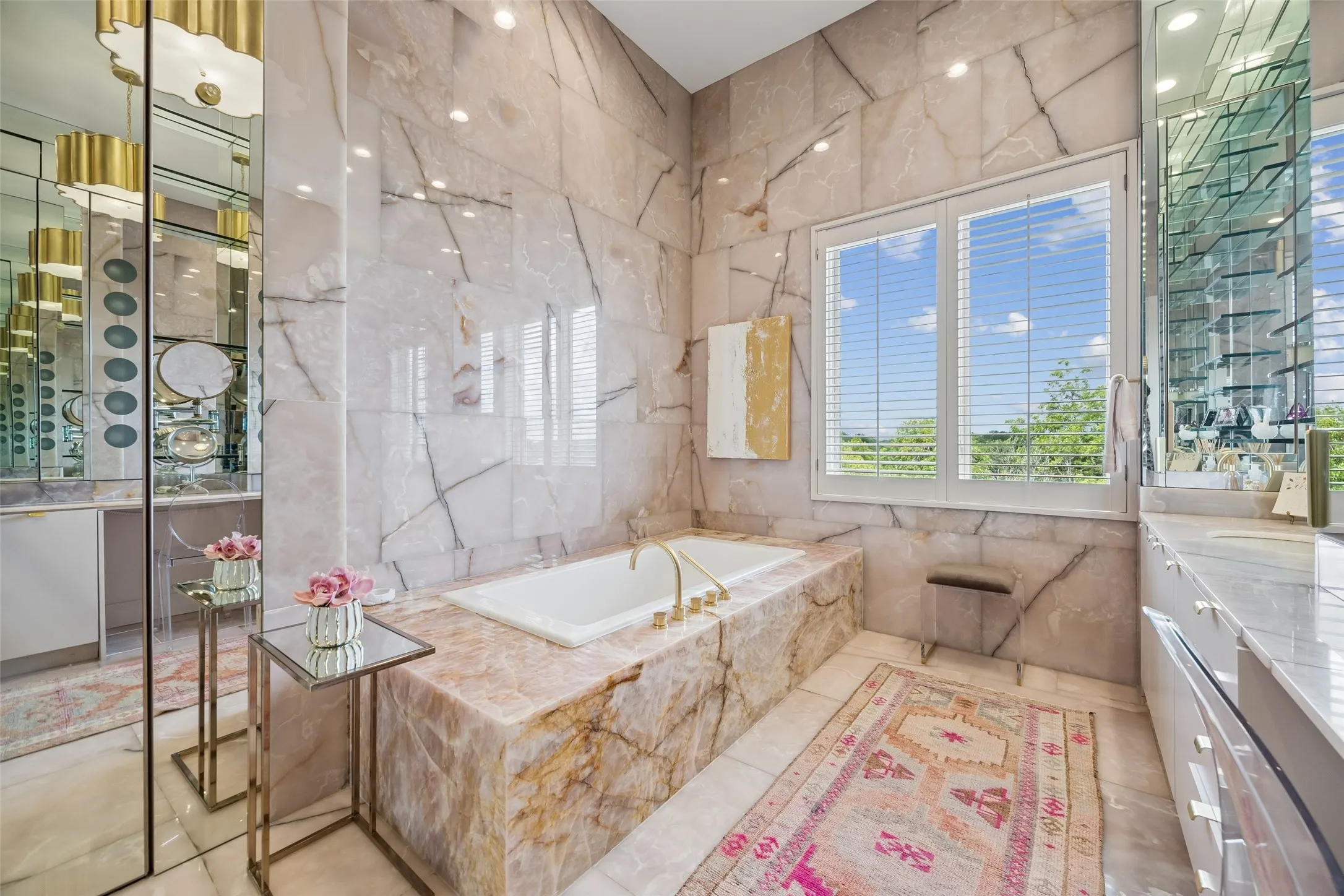 Condominium For Sale in Dallas County , 4500 Roland Avenue 701, Highland Park, Texas 75219, 2 Bedroom, 4 Bathroom, 2 Garage spaces, 2,855 Sqft, built in 1982, mls#21293143, Real Estate Agent in Highland Park, Homes For Sale in Dallas county, Homes For Sale in Highland Park, Realtor in Highland Park Texas, Real Estate Brokerage Independent Realty Texas, Luminita Cordes Realtor