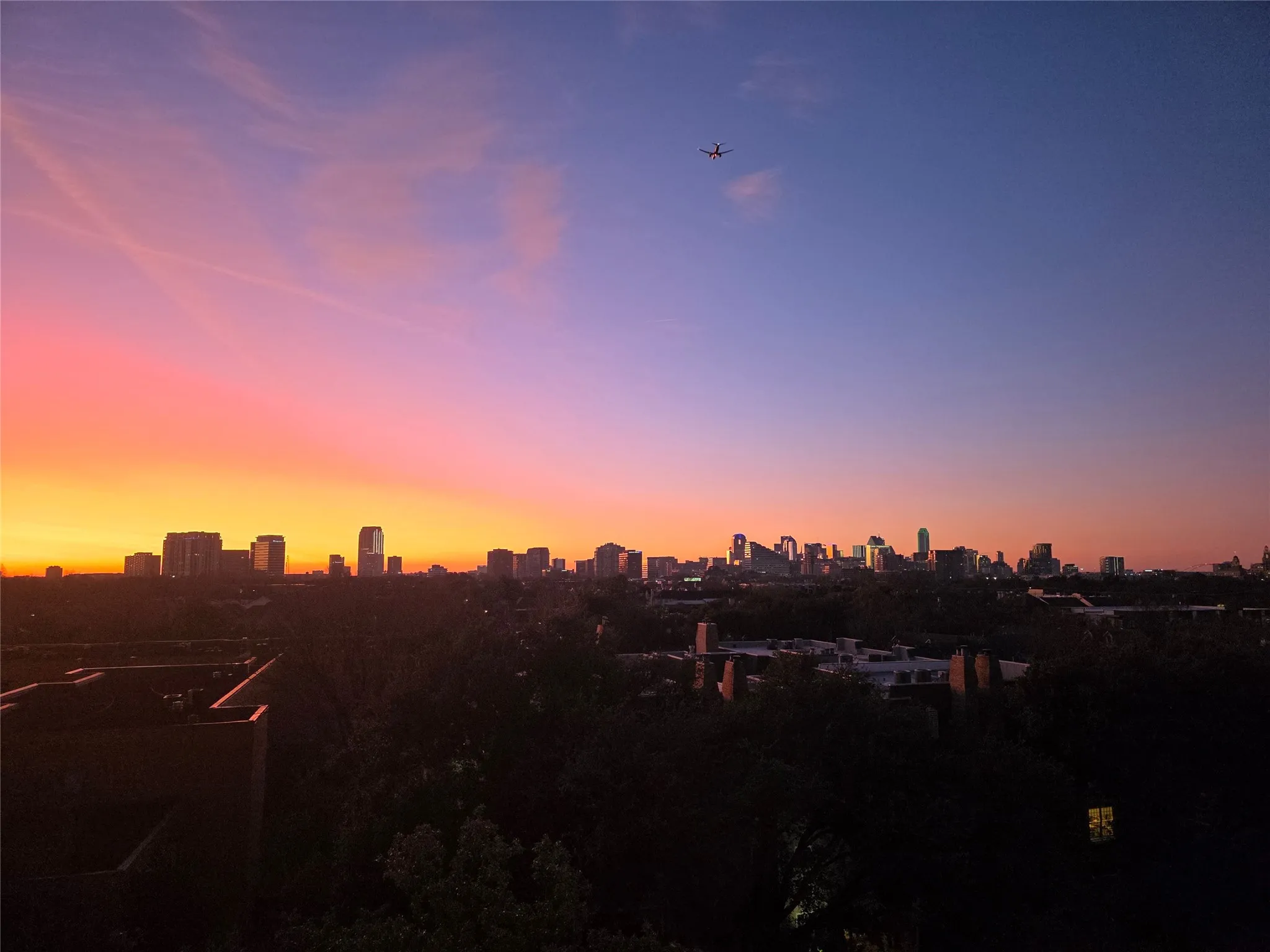  Unobstructed Downtown Views