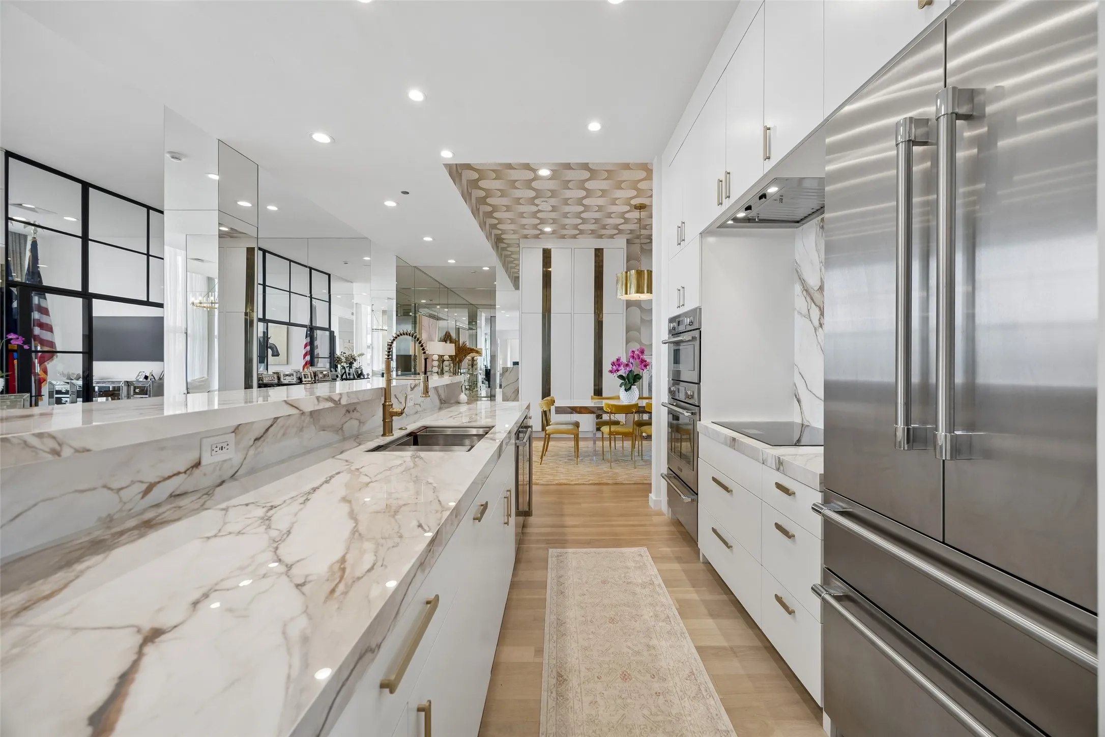 Condominium For Sale in Dallas County , 4500 Roland Avenue 701, Highland Park, Texas 75219, 2 Bedroom, 4 Bathroom, 2 Garage spaces, 2,855 Sqft, built in 1982, mls#21293143, Real Estate Agent in Highland Park, Homes For Sale in Dallas county, Homes For Sale in Highland Park, Realtor in Highland Park Texas, Real Estate Brokerage Independent Realty Texas, Luminita Cordes Realtor