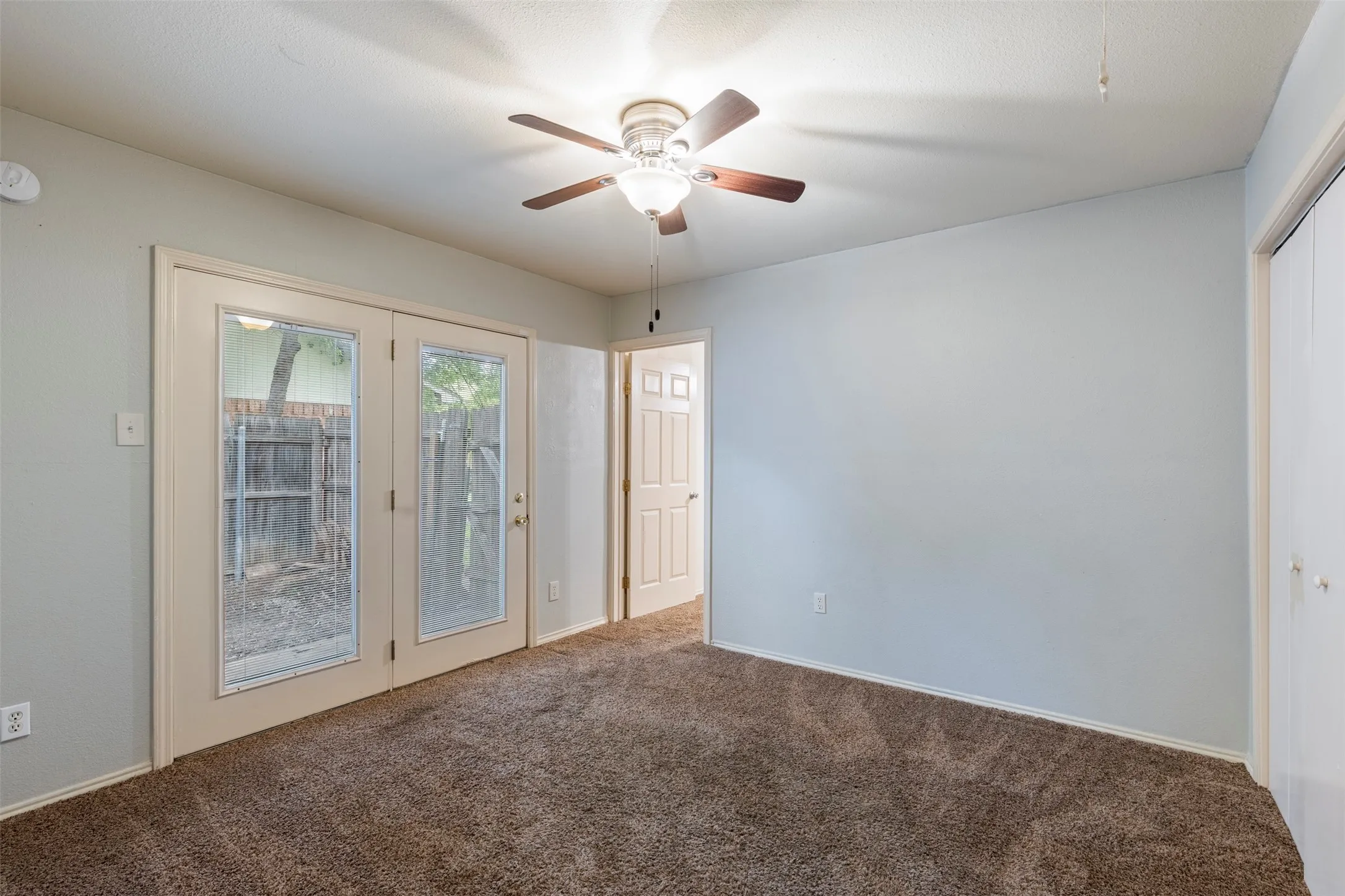 Single Family Residence For Sale in Tarrant County , 3912 Longstraw Drive, Fort Worth, Texas 76137, 3 Bedroom, 2 Bathroom, Garage spaces, 2,101 Sqft, built in 1980, mls#21294691, Real Estate Agent in Fort Worth, Homes For Sale in Tarrant county, Homes For Sale in Fort Worth, Realtor in Fort Worth Texas, Real Estate Brokerage Independent Realty Texas, Luminita Cordes Realtor