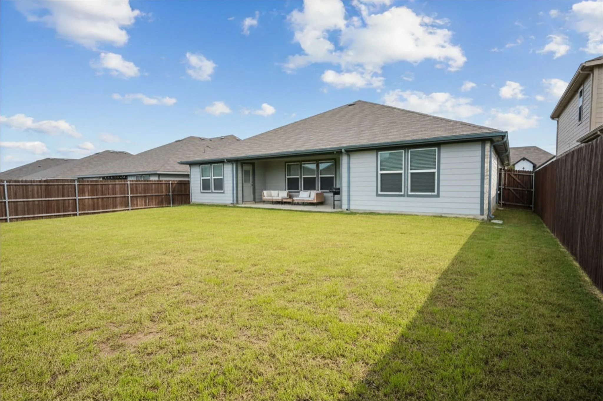 Single Family Residence For Sale in Johnson County , 725 Golden Gate Park Road, Alvarado, Texas 76009, 4 Bedroom, 2 Bathroom, 2 Garage spaces, 2,172 Sqft, built in 2023, mls#21294707, Real Estate Agent in Alvarado, Homes For Sale in Johnson county, Homes For Sale in Alvarado, Realtor in Alvarado Texas, Real Estate Brokerage Independent Realty Texas, Luminita Cordes Realtor