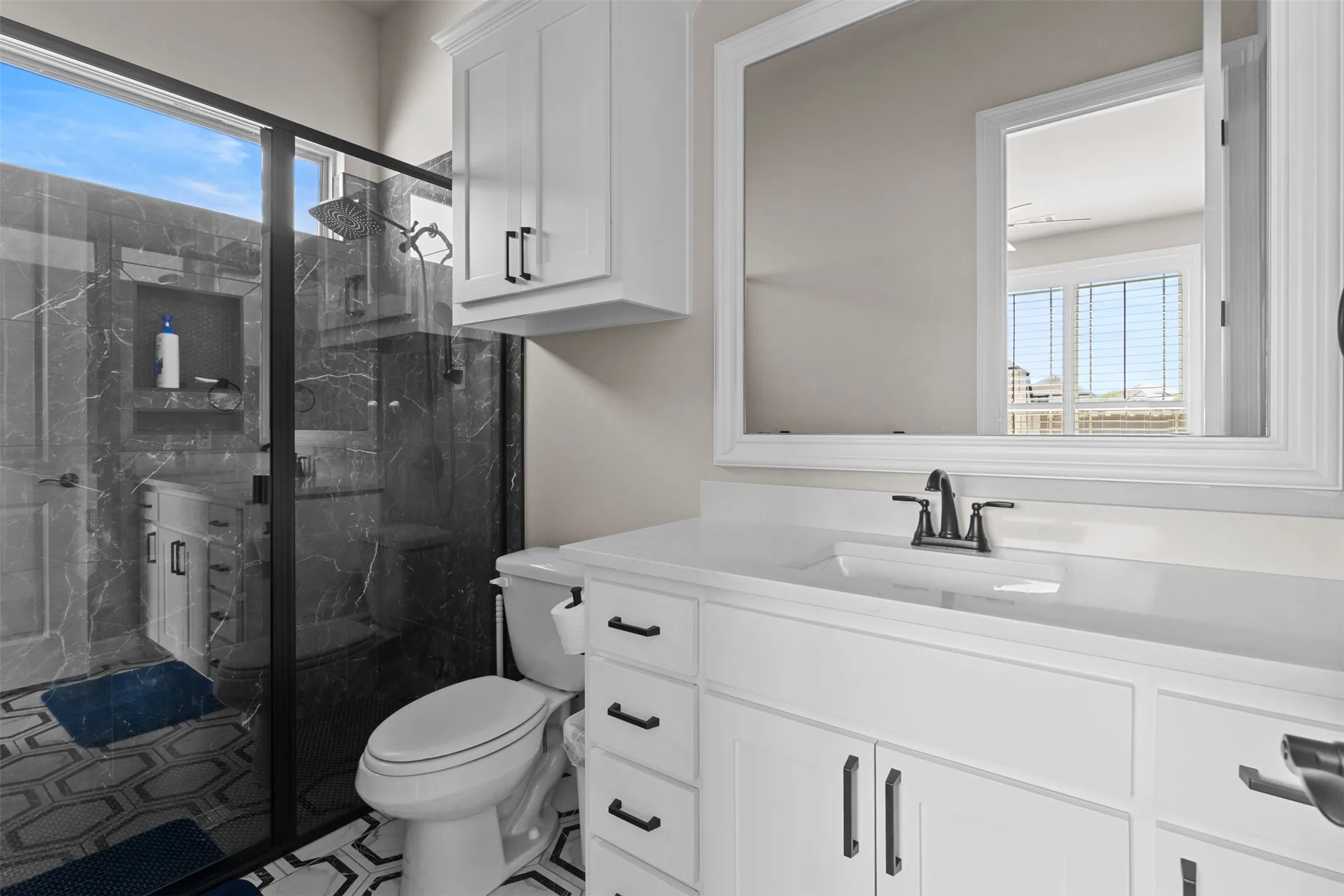 Bath 4 en suite to bedroom 5
