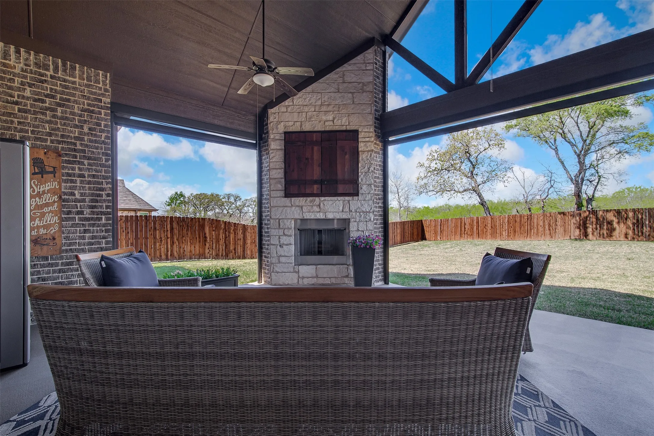 Single Family Residence For Sale in Johnson County , 1214 Woodside Drive, Mansfield, Texas 76063, 5 Bedroom, 5 Bathroom, 3 Garage spaces, 3,395 Sqft, built in 2023, mls#21294699, Real Estate Agent in Mansfield, Homes For Sale in Johnson county, Homes For Sale in Mansfield, Realtor in Mansfield Texas, Real Estate Brokerage Independent Realty Texas, Luminita Cordes Realtor