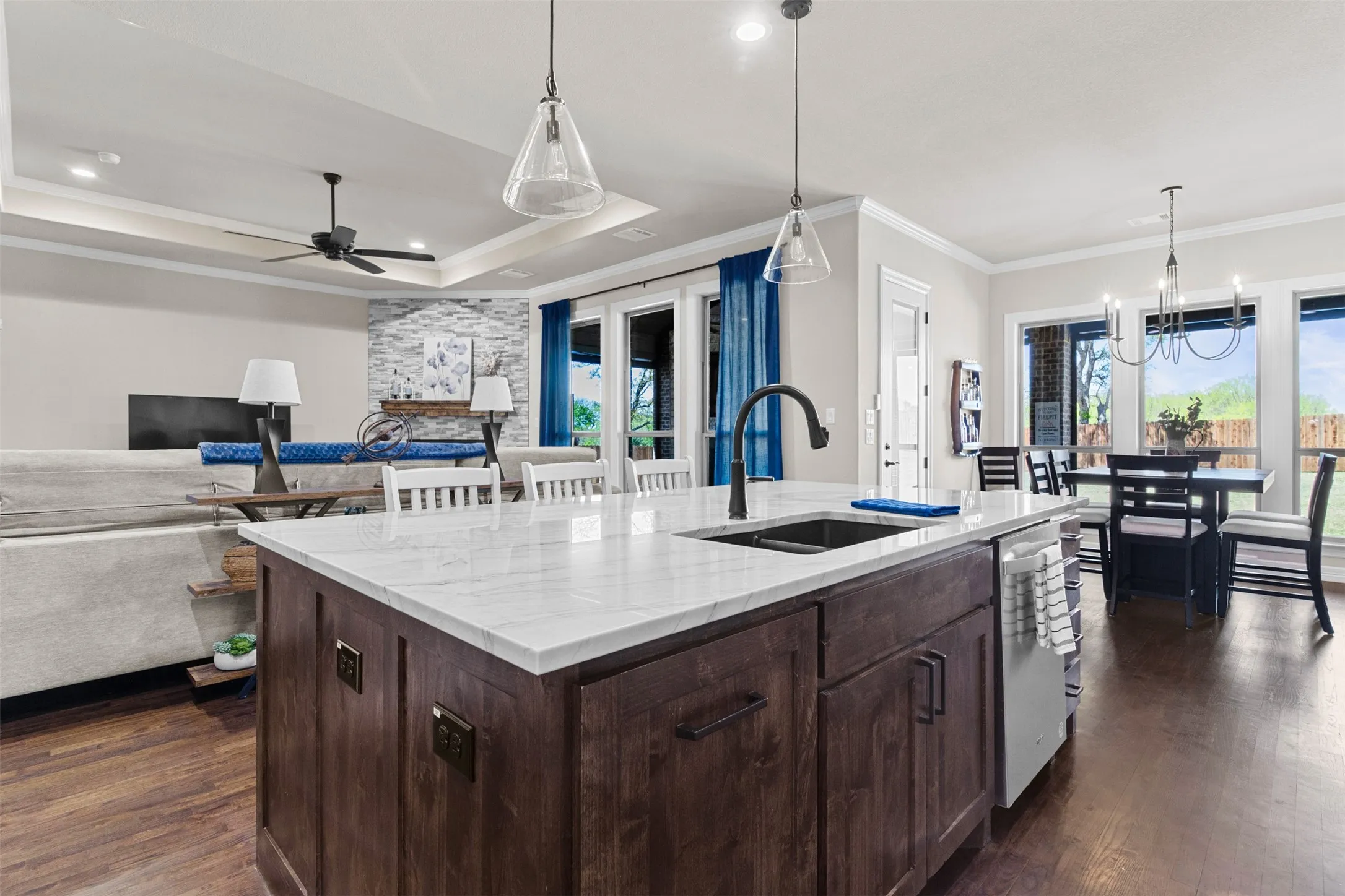 Single Family Residence For Sale in Johnson County , 1214 Woodside Drive, Mansfield, Texas 76063, 5 Bedroom, 5 Bathroom, 3 Garage spaces, 3,395 Sqft, built in 2023, mls#21294699, Real Estate Agent in Mansfield, Homes For Sale in Johnson county, Homes For Sale in Mansfield, Realtor in Mansfield Texas, Real Estate Brokerage Independent Realty Texas, Luminita Cordes Realtor