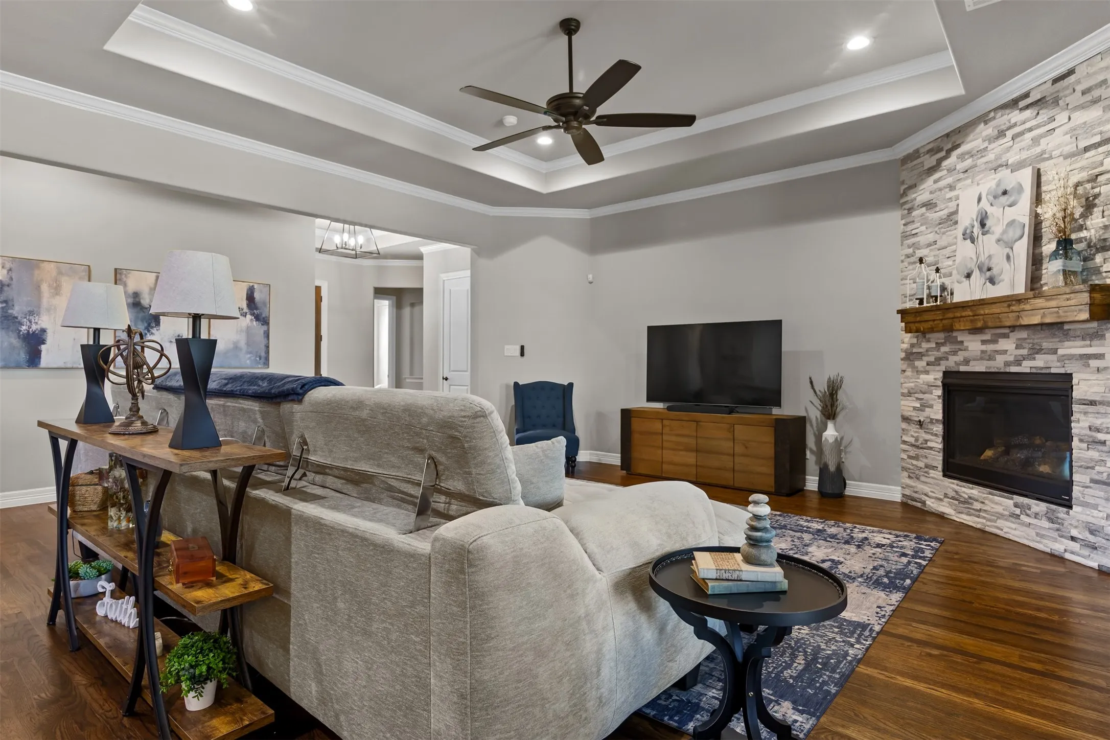 Single Family Residence For Sale in Johnson County , 1214 Woodside Drive, Mansfield, Texas 76063, 5 Bedroom, 5 Bathroom, 3 Garage spaces, 3,395 Sqft, built in 2023, mls#21294699, Real Estate Agent in Mansfield, Homes For Sale in Johnson county, Homes For Sale in Mansfield, Realtor in Mansfield Texas, Real Estate Brokerage Independent Realty Texas, Luminita Cordes Realtor