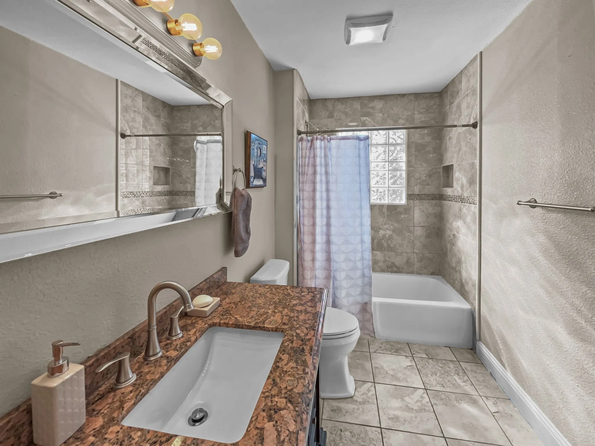 Single Family Residence For Rent in Collin County , 924 Meadow Mead Drive, Allen, Texas 75002, 3 Bedroom, 2 Bathroom, 1 Garage spaces, 1,068 Sqft, built in 1968, mls#21294618, Real Estate Agent in Allen, Homes For Rent in Collin county, Homes For Rent in Allen, Realtor in Allen Texas, Real Estate Brokerage Independent Realty Texas, Luminita Cordes Realtor