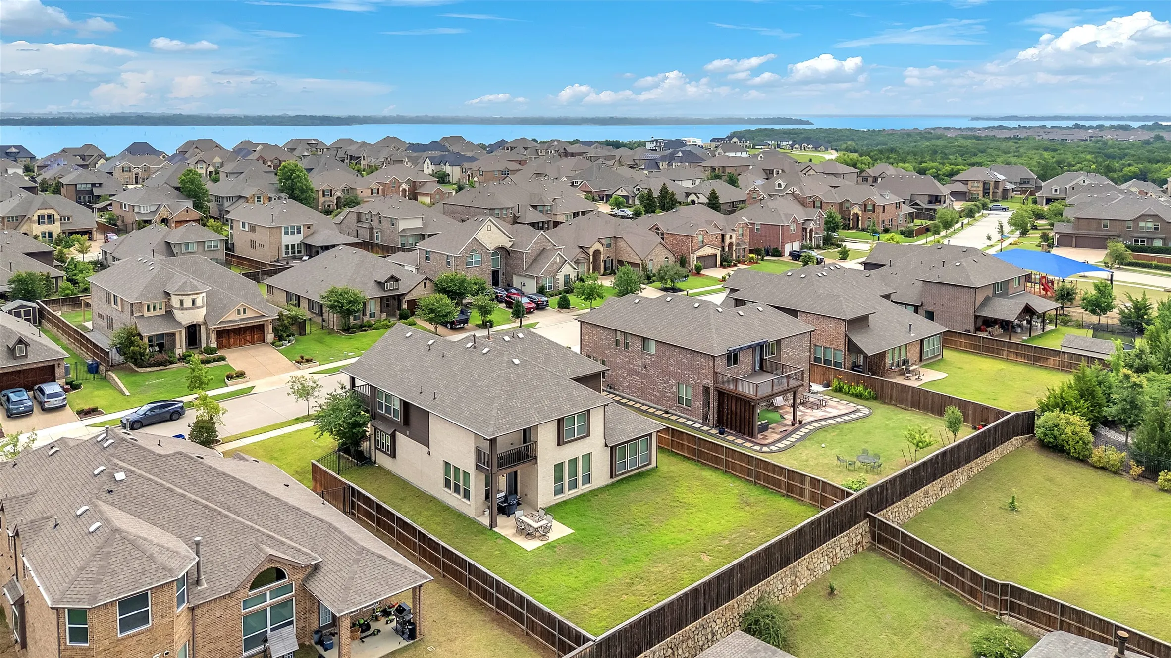 Single Family Residence For Sale in Collin County , 1318 Lantern Faith Drive, Wylie, Texas 75098, 5 Bedroom, 5 Bathroom, 2 Garage spaces, 3,750 Sqft, built in 2018, mls#21294746, Real Estate Agent in Wylie, Homes For Sale in Collin county, Homes For Sale in Wylie, Realtor in Wylie Texas, Real Estate Brokerage Independent Realty Texas, Luminita Cordes Realtor