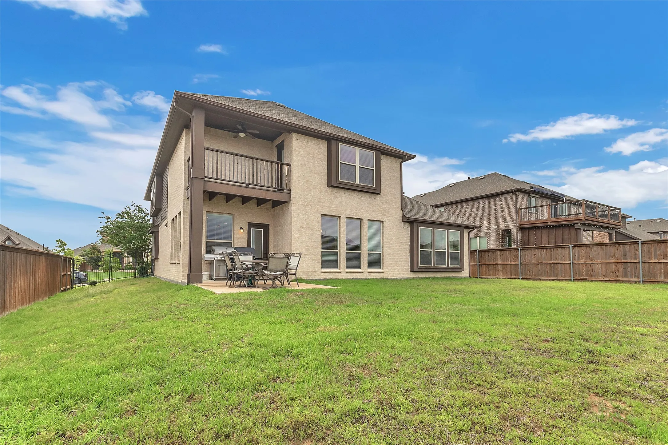 Single Family Residence For Sale in Collin County , 1318 Lantern Faith Drive, Wylie, Texas 75098, 5 Bedroom, 5 Bathroom, 2 Garage spaces, 3,750 Sqft, built in 2018, mls#21294746, Real Estate Agent in Wylie, Homes For Sale in Collin county, Homes For Sale in Wylie, Realtor in Wylie Texas, Real Estate Brokerage Independent Realty Texas, Luminita Cordes Realtor