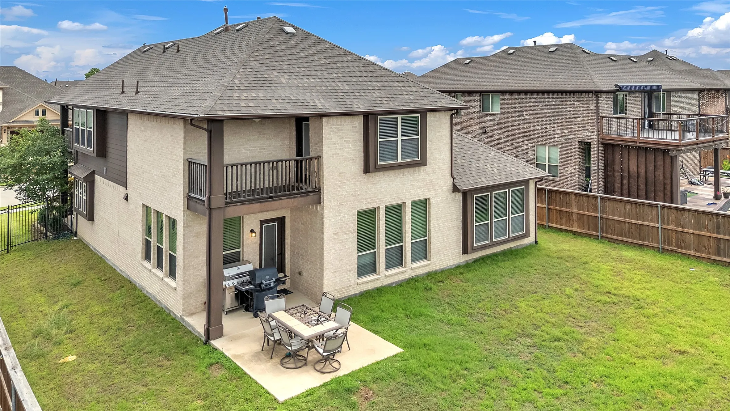 Single Family Residence For Sale in Collin County , 1318 Lantern Faith Drive, Wylie, Texas 75098, 5 Bedroom, 5 Bathroom, 2 Garage spaces, 3,750 Sqft, built in 2018, mls#21294746, Real Estate Agent in Wylie, Homes For Sale in Collin county, Homes For Sale in Wylie, Realtor in Wylie Texas, Real Estate Brokerage Independent Realty Texas, Luminita Cordes Realtor