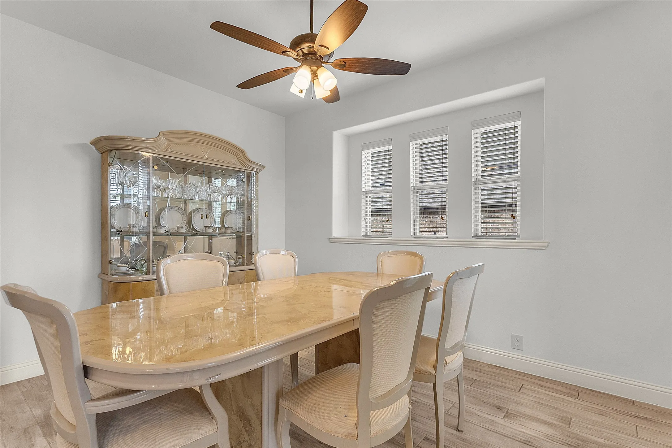 Single Family Residence For Sale in Collin County , 1318 Lantern Faith Drive, Wylie, Texas 75098, 5 Bedroom, 5 Bathroom, 2 Garage spaces, 3,750 Sqft, built in 2018, mls#21294746, Real Estate Agent in Wylie, Homes For Sale in Collin county, Homes For Sale in Wylie, Realtor in Wylie Texas, Real Estate Brokerage Independent Realty Texas, Luminita Cordes Realtor