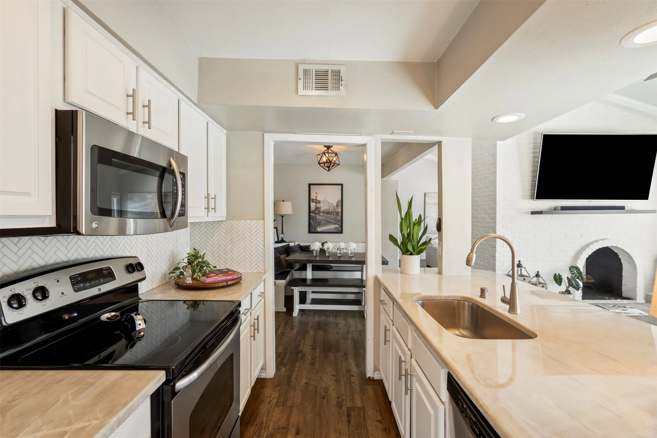 Note the Luxury Vinyl Plank Flooring in all entertaining areas, kitchen and bedrooms.