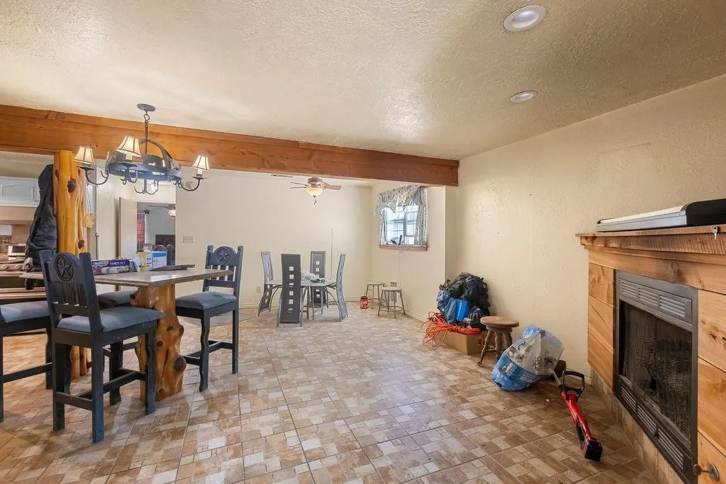 Farm For Sale in Fannin County , 3224 County Road 2225, Ivanhoe, Texas 75447, 4 Bedrooms, 3 Bathrooms, Garage spaces, 3,328 Sqft, built in 1980, Price $649,900, mls#21294752, Real Estate Agent in Ivanhoe, Homes For Sale in Fannin county, Homes For Sale in Ivanhoe, Realtor in Ivanhoe Texas, Real Estate Brokerage Independent Realty Texas, Luminita Cordes Realtor