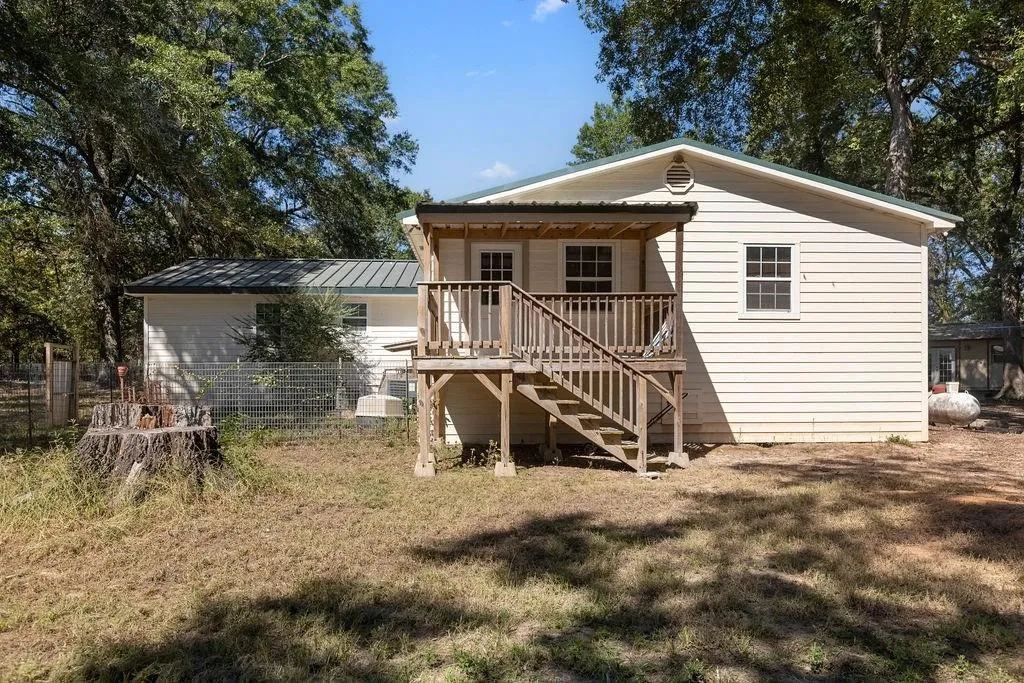 Farm For Sale in Fannin County , 3224 County Road 2225, Ivanhoe, Texas 75447, 4 Bedrooms, 3 Bathrooms, Garage spaces, 3,328 Sqft, built in 1980, Price $649,900, mls#21294752, Real Estate Agent in Ivanhoe, Homes For Sale in Fannin county, Homes For Sale in Ivanhoe, Realtor in Ivanhoe Texas, Real Estate Brokerage Independent Realty Texas, Luminita Cordes Realtor