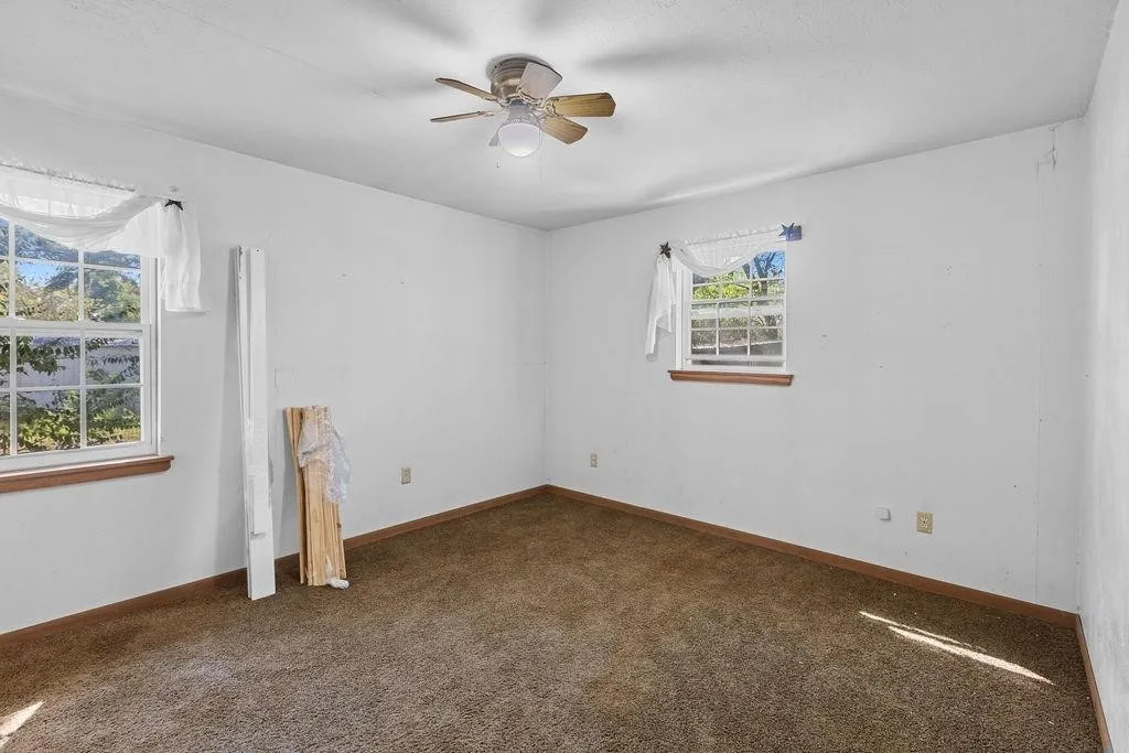 Farm For Sale in Fannin County , 3224 County Road 2225, Ivanhoe, Texas 75447, 4 Bedrooms, 3 Bathrooms, Garage spaces, 3,328 Sqft, built in 1980, Price $649,900, mls#21294752, Real Estate Agent in Ivanhoe, Homes For Sale in Fannin county, Homes For Sale in Ivanhoe, Realtor in Ivanhoe Texas, Real Estate Brokerage Independent Realty Texas, Luminita Cordes Realtor
