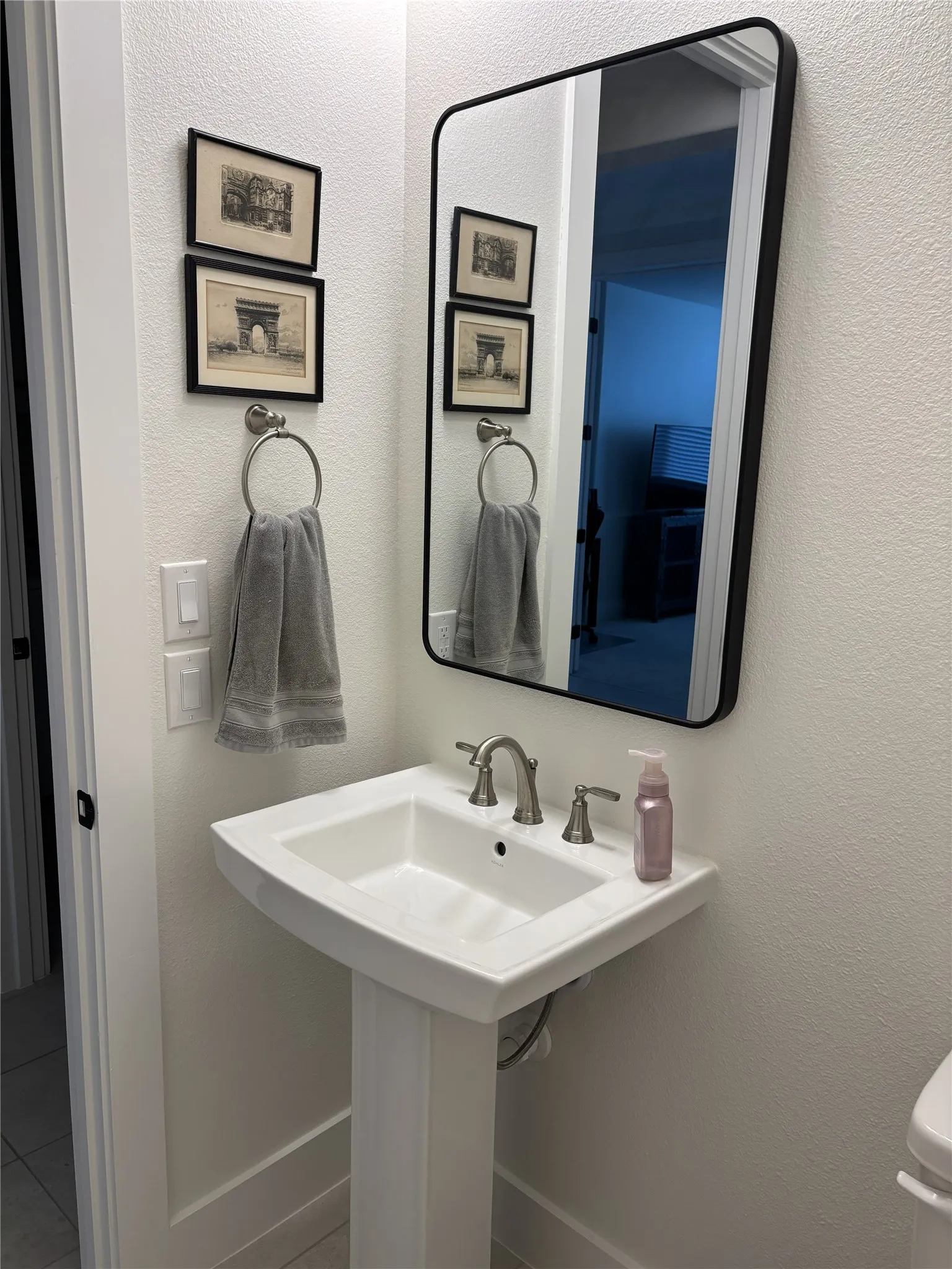 Single Family Residence For Sale in Denton County , 9516 Ceylon Lane, Denton, Texas 76207, 2 Bedroom, 3 Bathroom, 3 Garage spaces, 2,076 Sqft, built in 2024, mls#21294655, Real Estate Agent in Denton, Homes For Sale in Denton county, Homes For Sale in Denton, Realtor in Denton Texas, Real Estate Brokerage Independent Realty Texas, Luminita Cordes Realtor