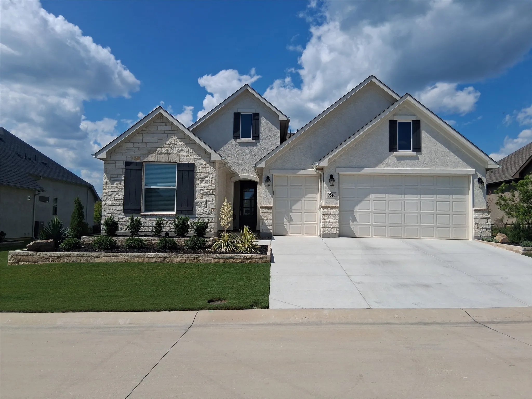 Single Family Residence For Sale in Denton County , 9516 Ceylon Lane, Denton, Texas 76207, 2 Bedroom, 3 Bathroom, 3 Garage spaces, 2,076 Sqft, built in 2024, mls#21294655, Real Estate Agent in Denton, Homes For Sale in Denton county, Homes For Sale in Denton, Realtor in Denton Texas, Real Estate Brokerage Independent Realty Texas, Luminita Cordes Realtor