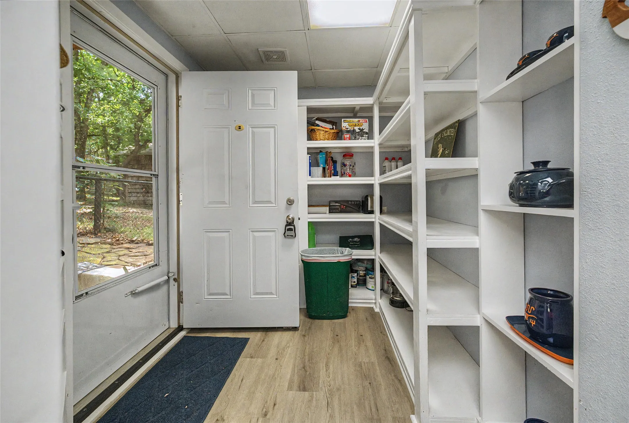 Single Family Residence For Sale in Parker County , 1152 W Lake Drive, Weatherford, Texas 76087, 2 Bedroom, 2 Bathroom, Garage spaces, 1,680 Sqft, built in 2000, mls#21292425, Real Estate Agent in Weatherford, Homes For Sale in Parker county, Homes For Sale in Weatherford, Realtor in Weatherford Texas, Real Estate Brokerage Independent Realty Texas, Luminita Cordes Realtor