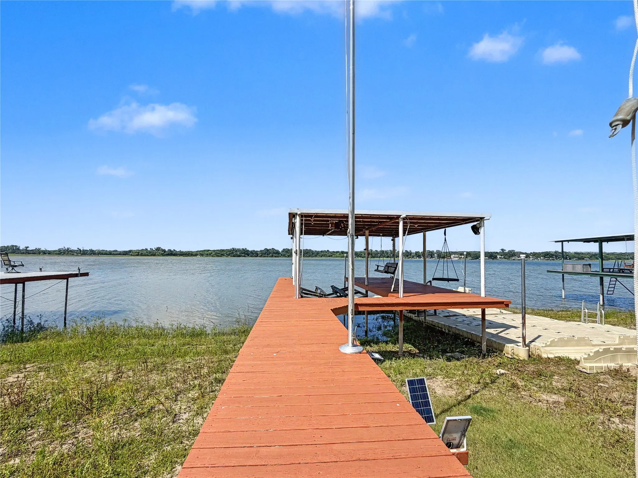 Single Family Residence For Sale in Parker County , 1152 W Lake Drive, Weatherford, Texas 76087, 2 Bedroom, 2 Bathroom, Garage spaces, 1,680 Sqft, built in 2000, mls#21292425, Real Estate Agent in Weatherford, Homes For Sale in Parker county, Homes For Sale in Weatherford, Realtor in Weatherford Texas, Real Estate Brokerage Independent Realty Texas, Luminita Cordes Realtor