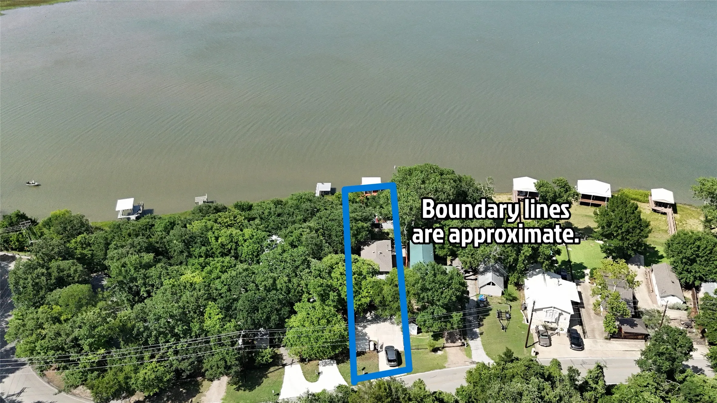 Single Family Residence For Sale in Parker County , 1152 W Lake Drive, Weatherford, Texas 76087, 2 Bedroom, 2 Bathroom, Garage spaces, 1,680 Sqft, built in 2000, mls#21292425, Real Estate Agent in Weatherford, Homes For Sale in Parker county, Homes For Sale in Weatherford, Realtor in Weatherford Texas, Real Estate Brokerage Independent Realty Texas, Luminita Cordes Realtor