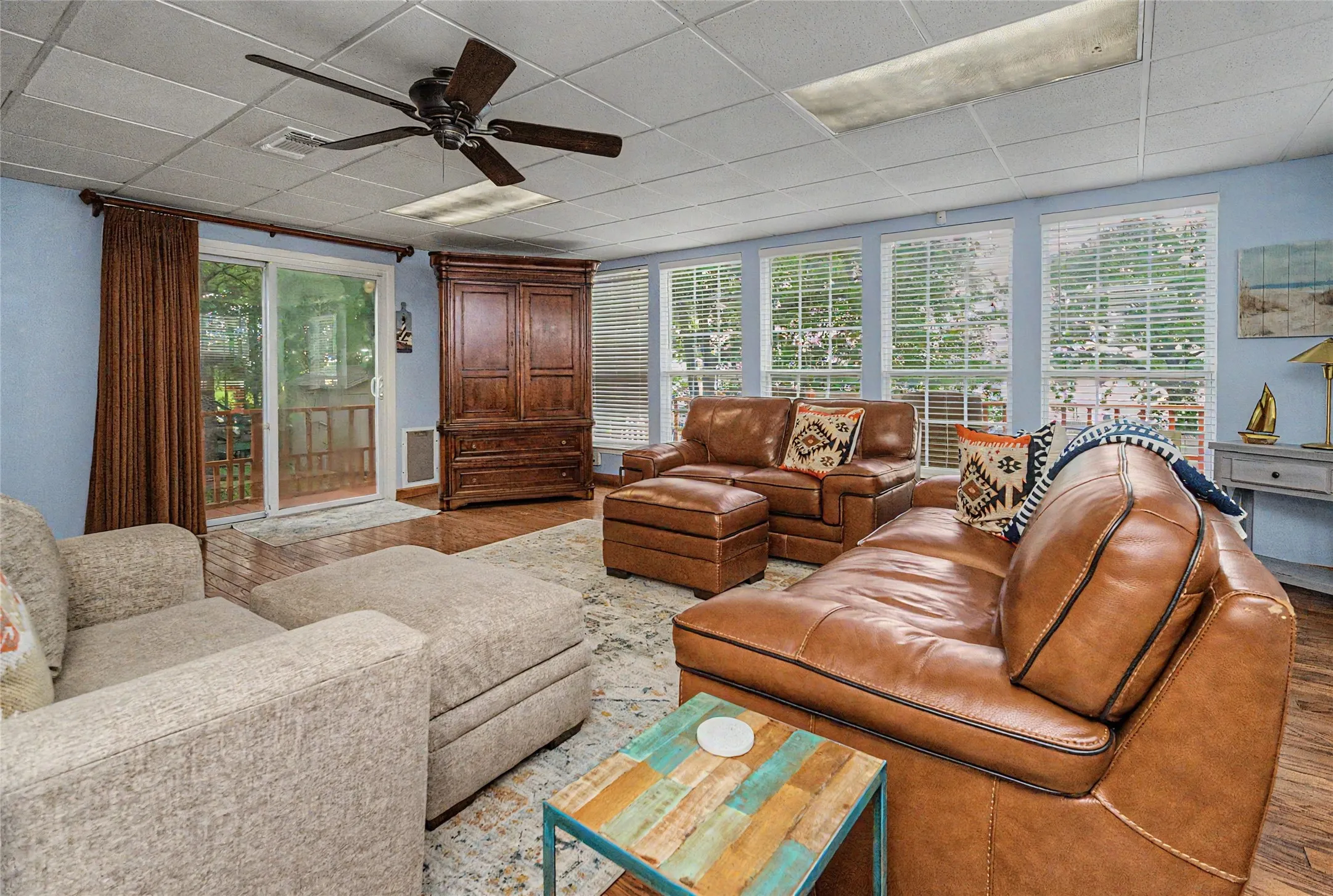 Single Family Residence For Sale in Parker County , 1152 W Lake Drive, Weatherford, Texas 76087, 2 Bedroom, 2 Bathroom, Garage spaces, 1,680 Sqft, built in 2000, mls#21292425, Real Estate Agent in Weatherford, Homes For Sale in Parker county, Homes For Sale in Weatherford, Realtor in Weatherford Texas, Real Estate Brokerage Independent Realty Texas, Luminita Cordes Realtor