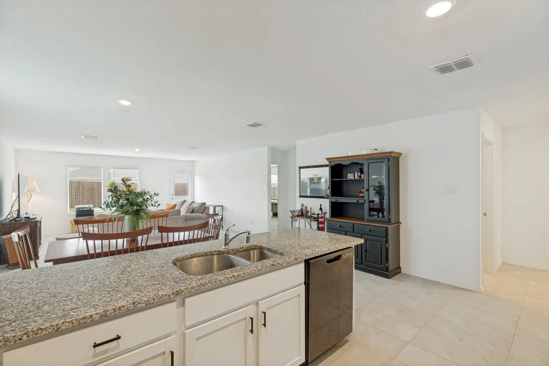 Single Family Residence For Sale in Collin County , 314 Ashbrook Way, Princeton, Texas 75407, 3 Bedroom, 2 Bathroom, 2 Garage spaces, 1,479 Sqft, built in 2023, mls#21288149, Real Estate Agent in Princeton, Homes For Sale in Collin county, Homes For Sale in Princeton, Realtor in Princeton Texas, Real Estate Brokerage Independent Realty Texas, Luminita Cordes Realtor