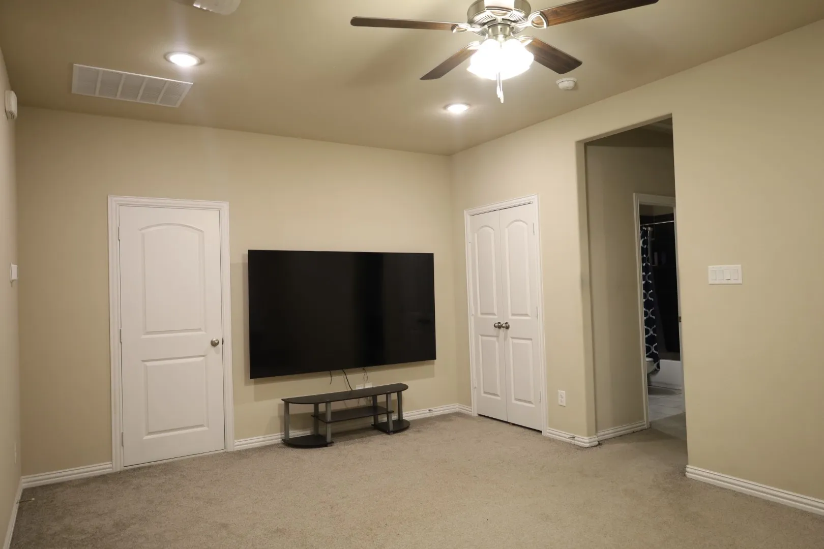 Single Family Residence For Sale in Johnson County , 277 Allegheny Drive, Burleson, Texas 76028, 4 Bedroom, 4 Bathroom, 2 Garage spaces, 2,515 Sqft, built in 2022, mls#21294779, Real Estate Agent in Burleson, Homes For Sale in Johnson county, Homes For Sale in Burleson, Realtor in Burleson Texas, Real Estate Brokerage Independent Realty Texas, Luminita Cordes Realtor