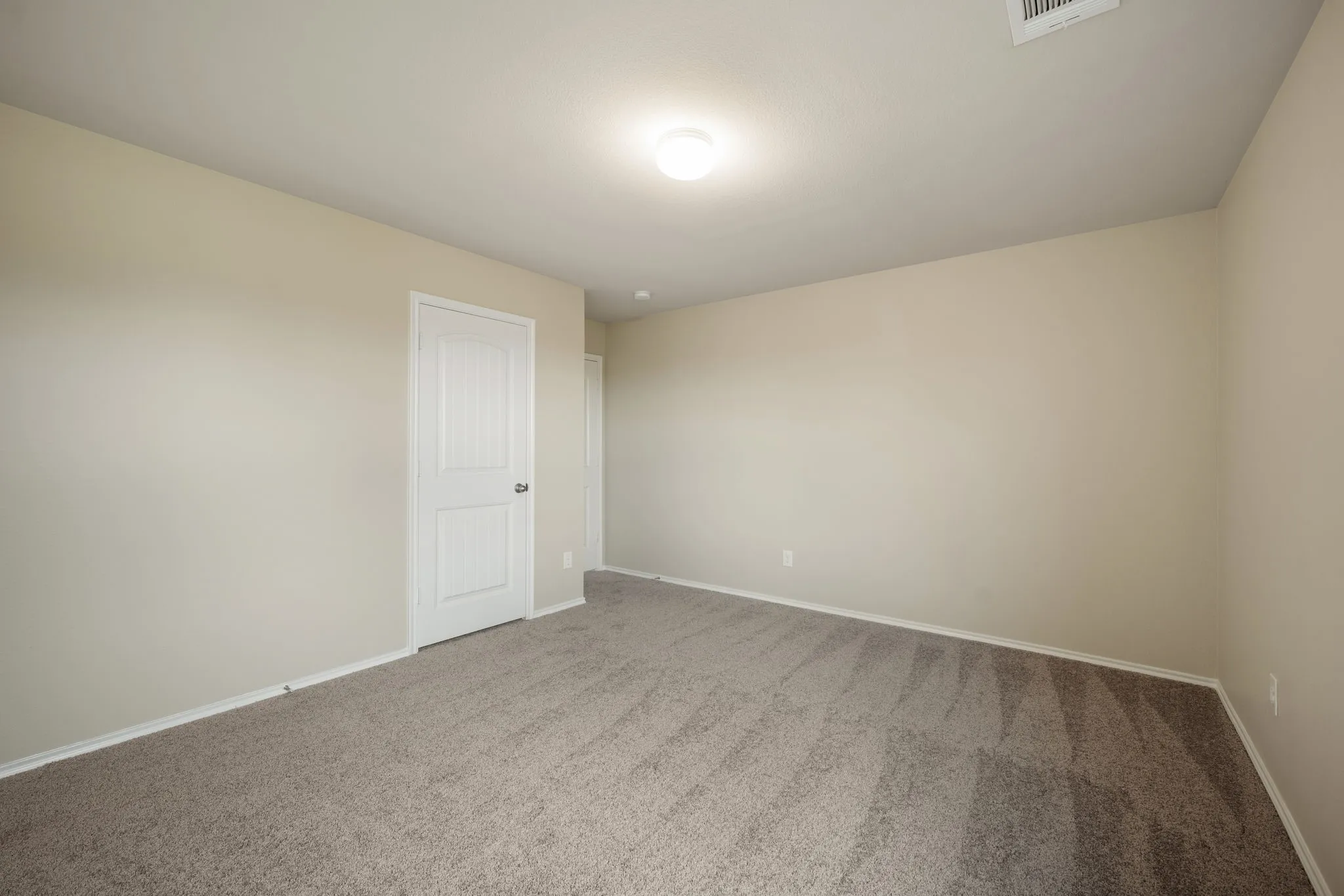 Single Family Residence For Sale in Collin County , 1306 Cedar Hollow Drive, Princeton, Texas 75407, 5 Bedroom, 3 Bathroom, 2 Garage spaces, 2,594 Sqft, built in 2016, mls#21294771, Real Estate Agent in Princeton, Homes For Sale in Collin county, Homes For Sale in Princeton, Realtor in Princeton Texas, Real Estate Brokerage Independent Realty Texas, Luminita Cordes Realtor