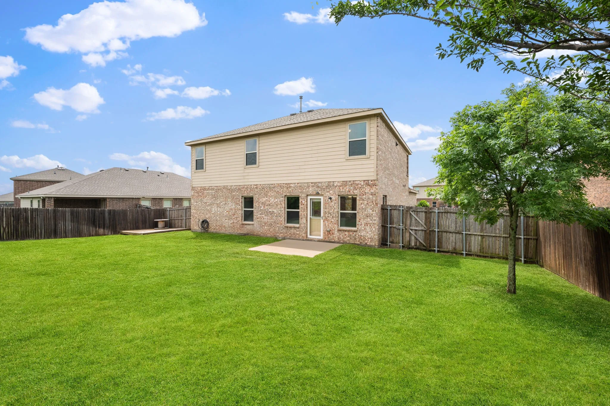 Single Family Residence For Sale in Collin County , 1306 Cedar Hollow Drive, Princeton, Texas 75407, 5 Bedroom, 3 Bathroom, 2 Garage spaces, 2,594 Sqft, built in 2016, mls#21294771, Real Estate Agent in Princeton, Homes For Sale in Collin county, Homes For Sale in Princeton, Realtor in Princeton Texas, Real Estate Brokerage Independent Realty Texas, Luminita Cordes Realtor