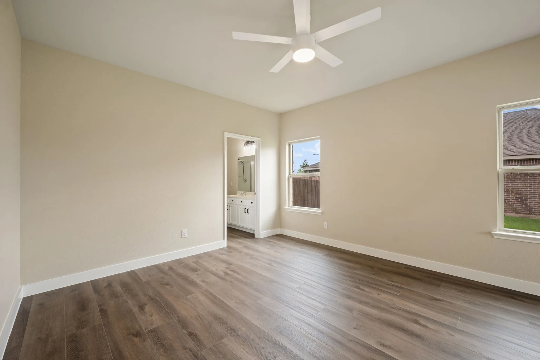 Single Family Residence For Sale in Collin County , 1306 Cedar Hollow Drive, Princeton, Texas 75407, 5 Bedroom, 3 Bathroom, 2 Garage spaces, 2,594 Sqft, built in 2016, mls#21294771, Real Estate Agent in Princeton, Homes For Sale in Collin county, Homes For Sale in Princeton, Realtor in Princeton Texas, Real Estate Brokerage Independent Realty Texas, Luminita Cordes Realtor