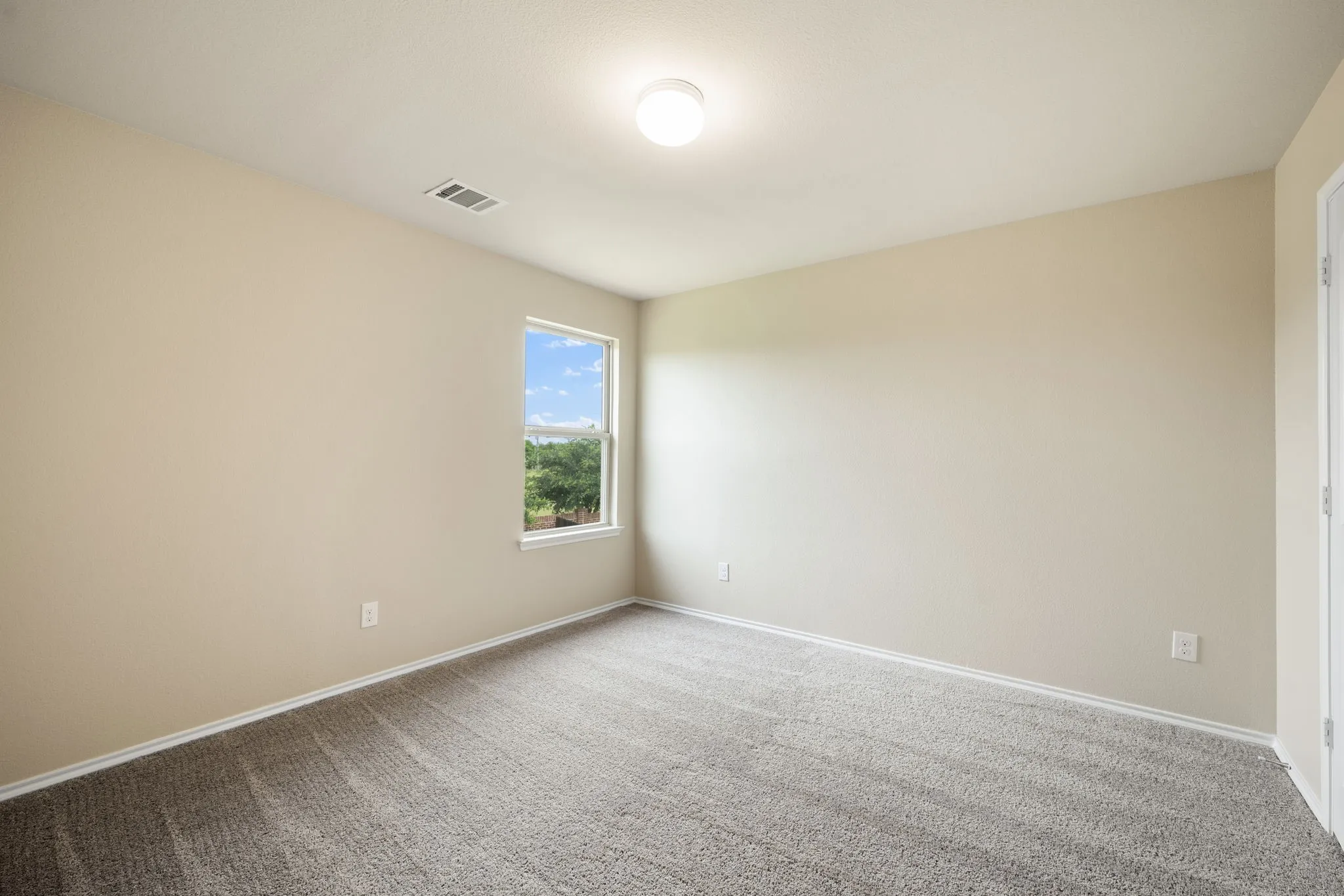 Single Family Residence For Sale in Collin County , 1306 Cedar Hollow Drive, Princeton, Texas 75407, 5 Bedroom, 3 Bathroom, 2 Garage spaces, 2,594 Sqft, built in 2016, mls#21294771, Real Estate Agent in Princeton, Homes For Sale in Collin county, Homes For Sale in Princeton, Realtor in Princeton Texas, Real Estate Brokerage Independent Realty Texas, Luminita Cordes Realtor